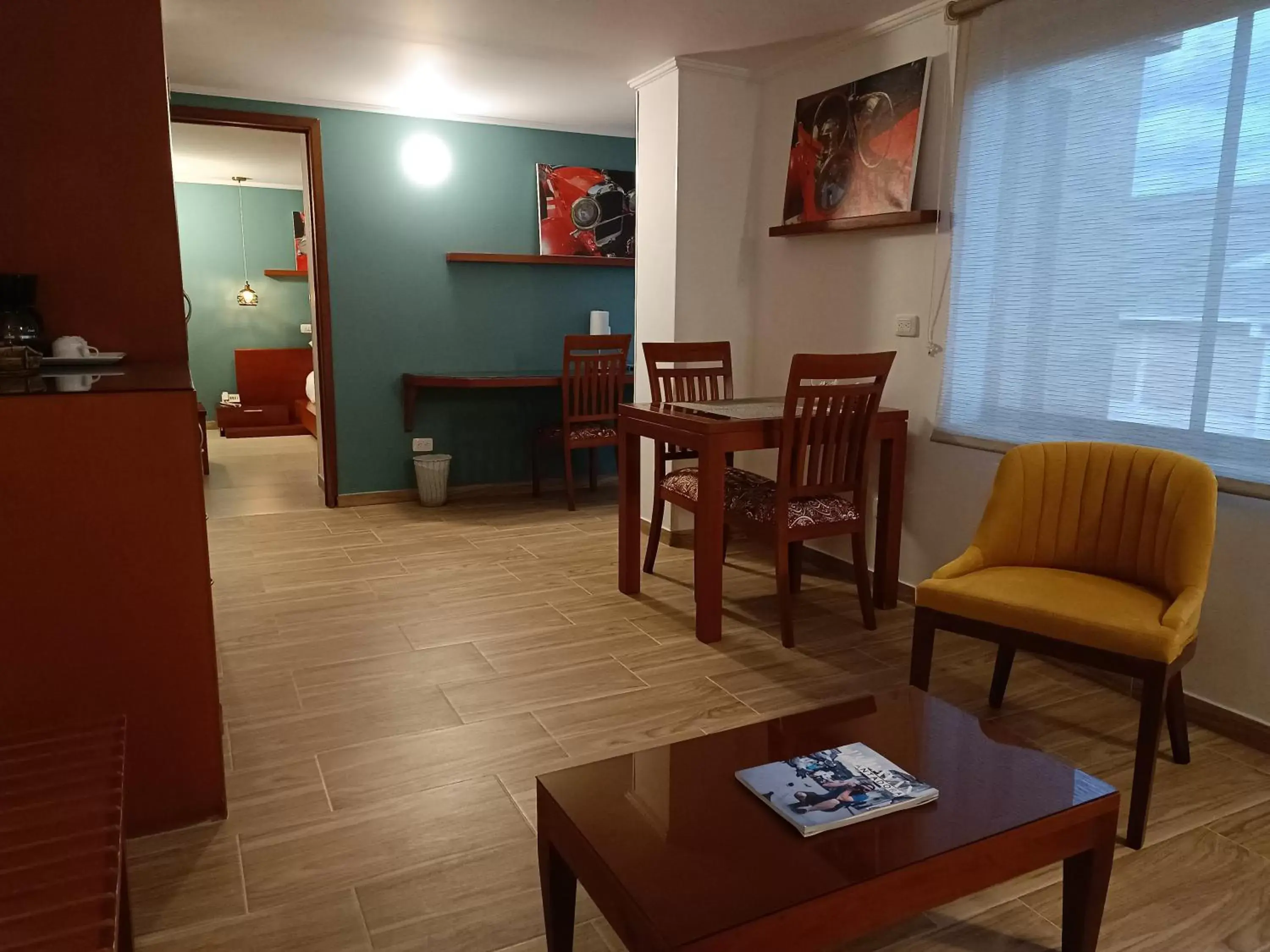 Living room, Dining Area in Hotel Boutique Confort Suites