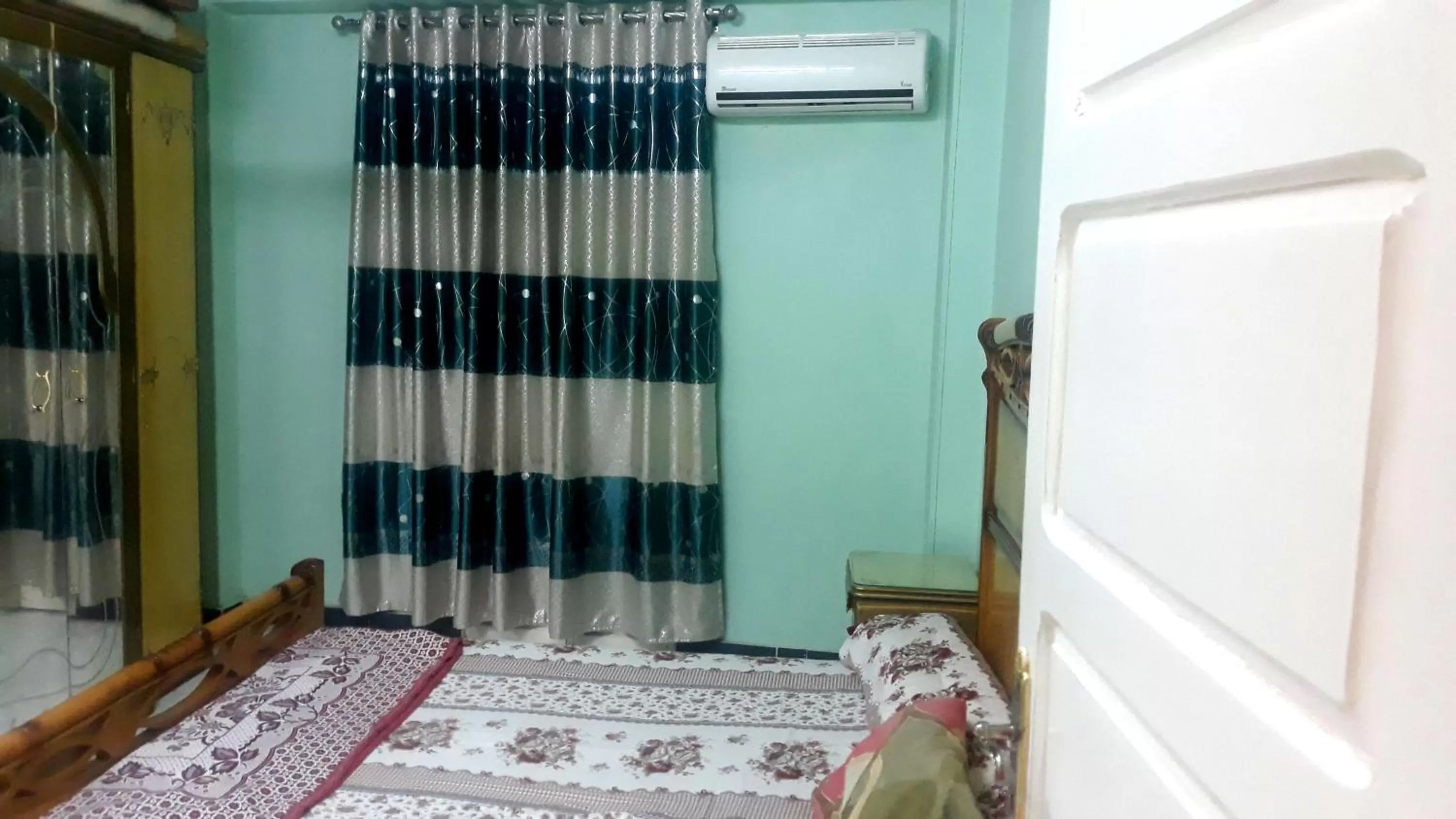 Taharka Nubian House