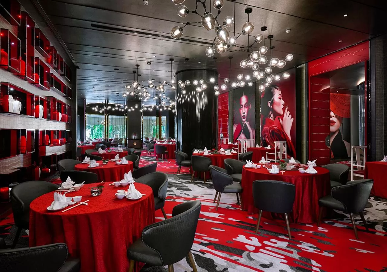 Restaurant/places to eat in Pullman Kuala Lumpur City Centre Hotel & Residences