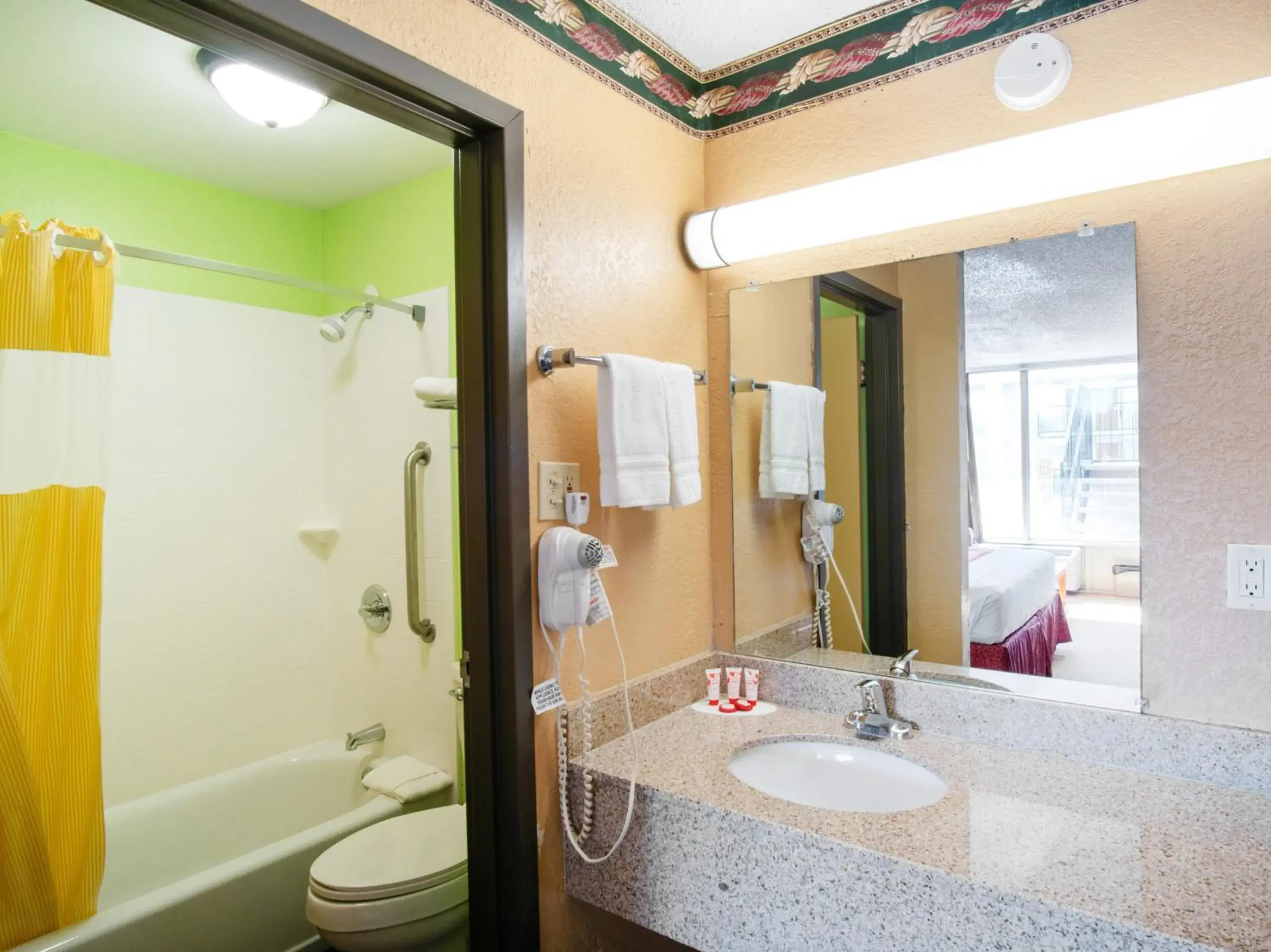 Bathroom in OYO Hotel Oklahoma City South I-35 and SE 29th