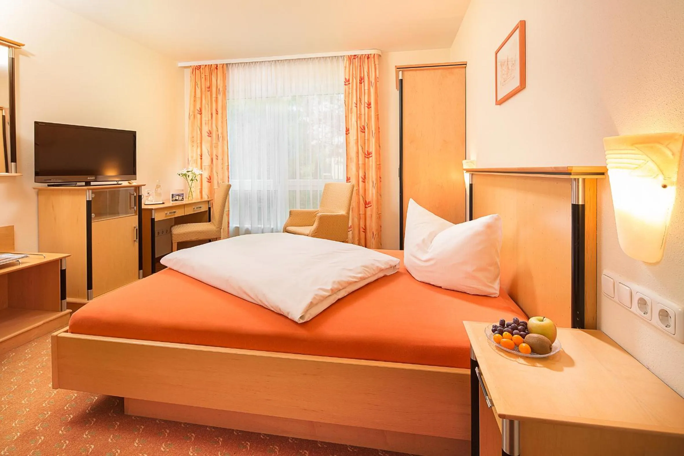 Photo of the whole room, Bed in Villa Arborea