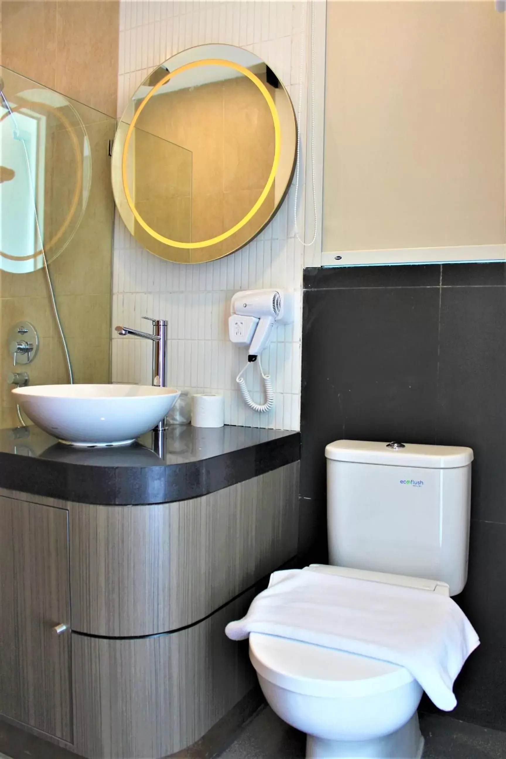 Bathroom in Shakti Hotel Bandung