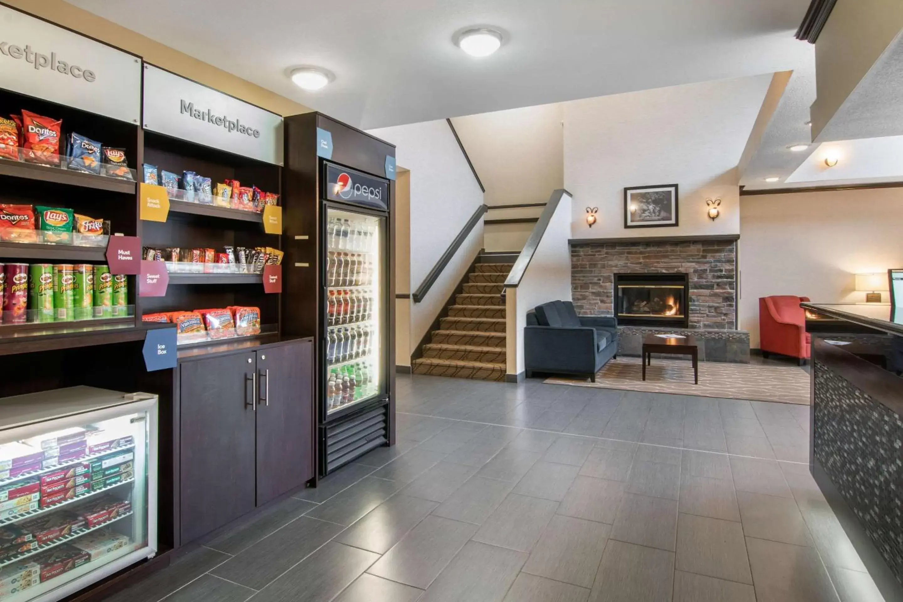 Lobby or reception in Comfort Suites Near Vancouver Mall