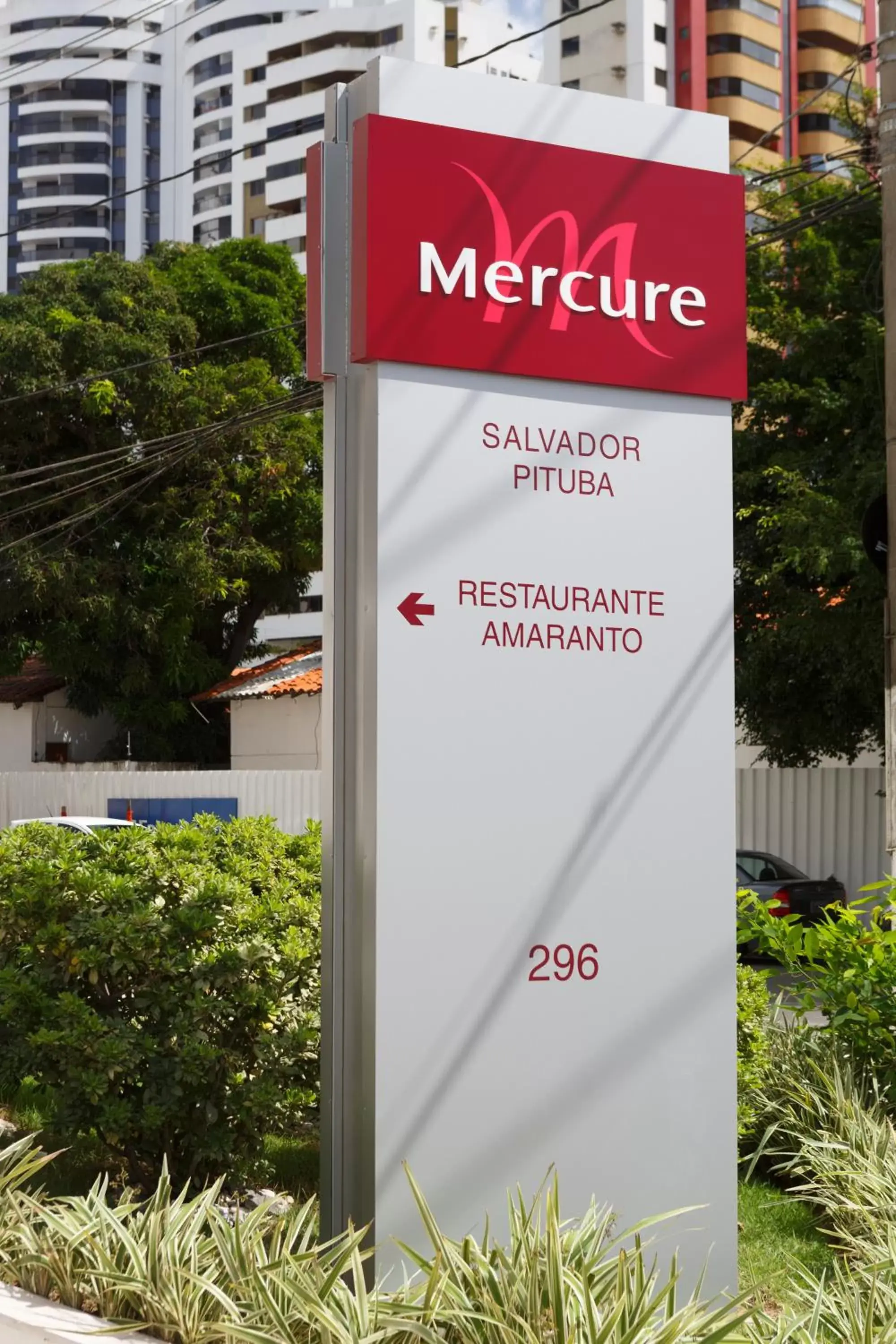 Facade/entrance, Property Logo/Sign in Mercure Salvador Pituba