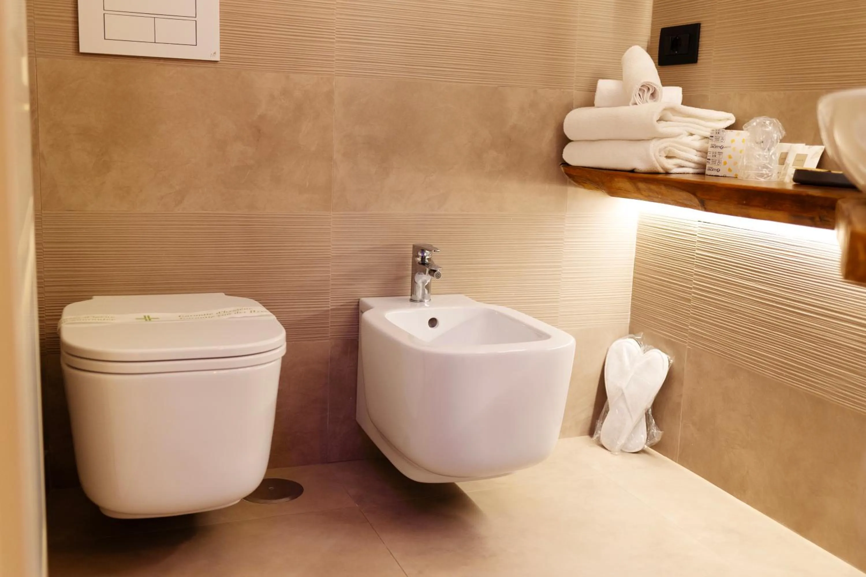 Bathroom in Hotel Giotto Flavia