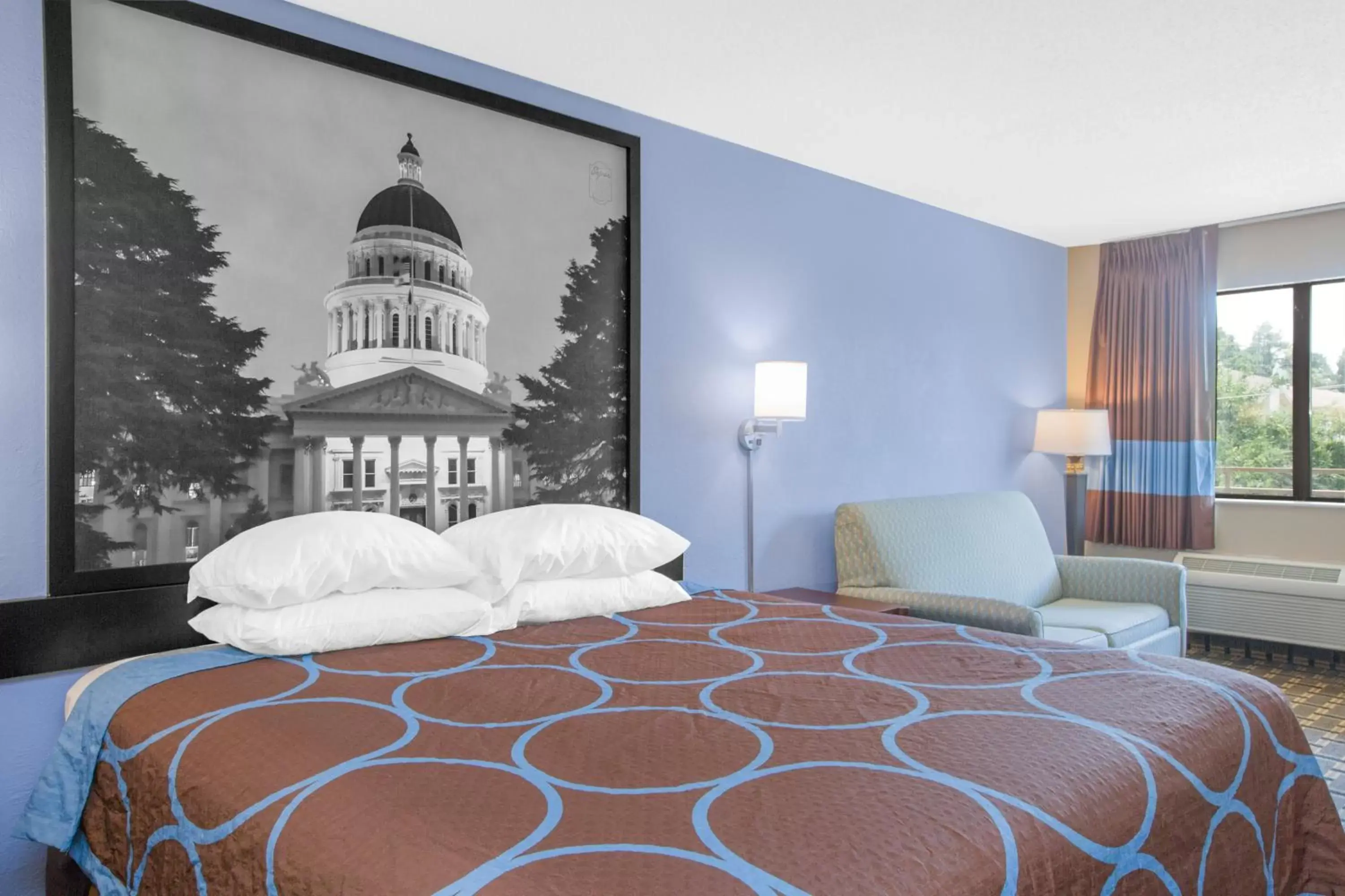 Bed in Super 8 by Wyndham Brinkley Bed in Super 8 by Wyndham Brinkley