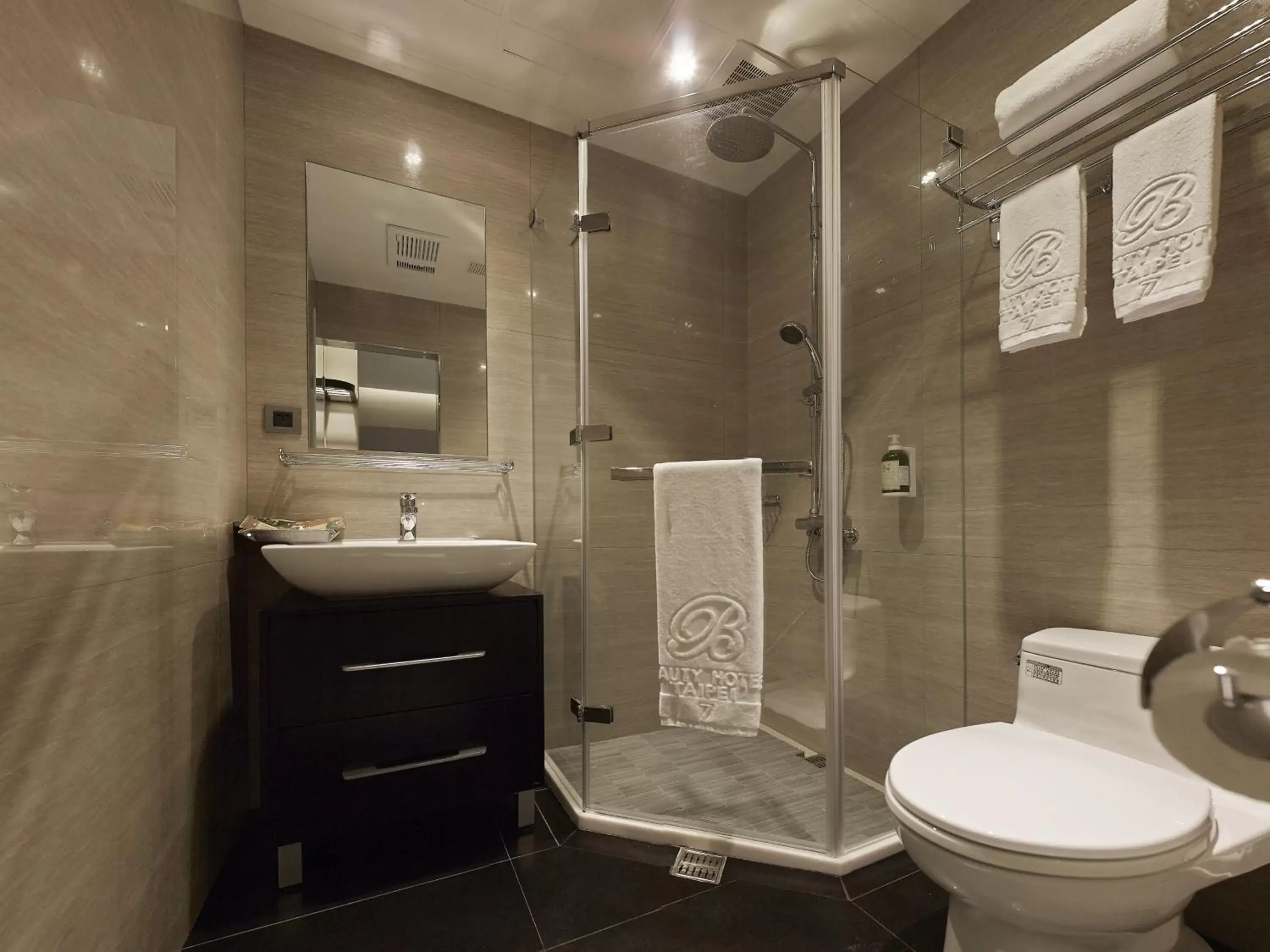 Bathroom in Beauty Hotels Taipei - B7 Journey