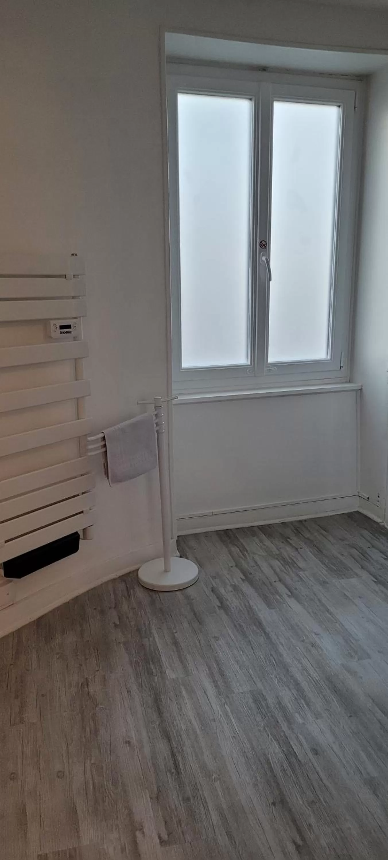 Bathroom in Auberge Gauloise