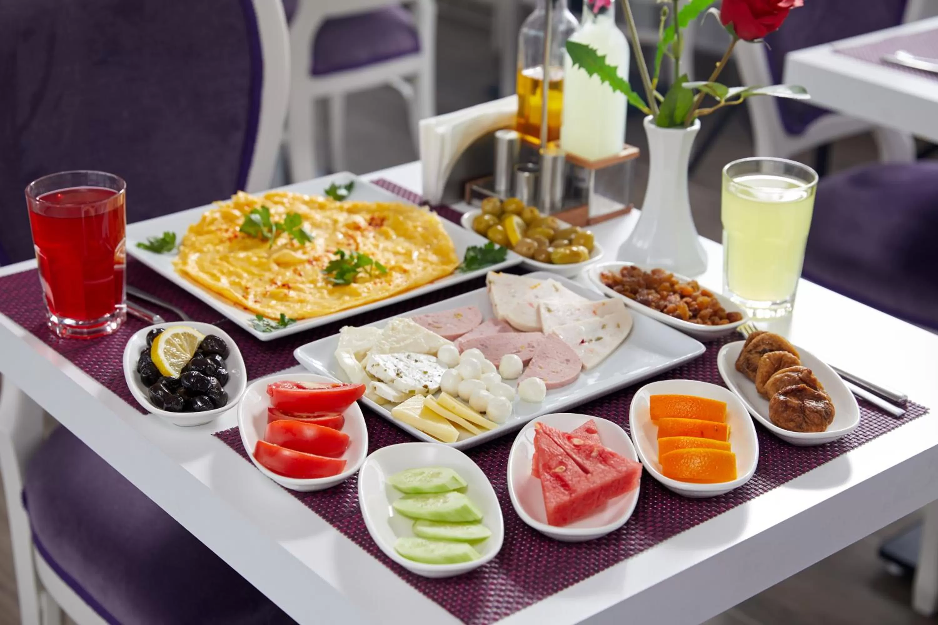 Continental breakfast in Albinas Hotel Old City