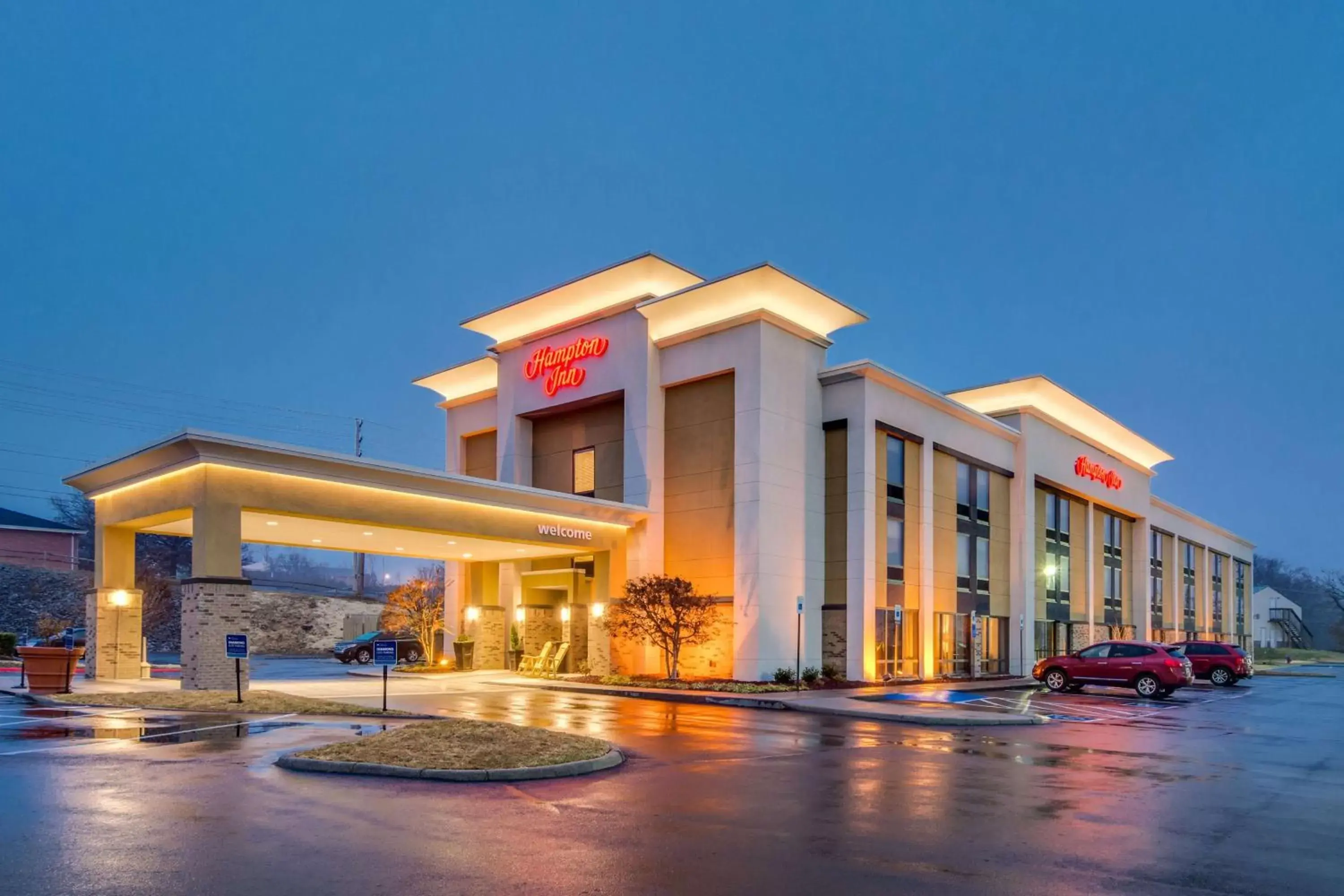 Property Building in Hampton Inn Johnson City