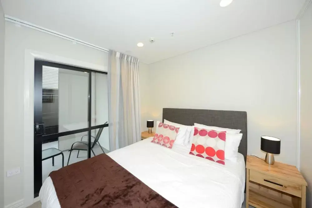 Bed in West Fitzroy Apartments