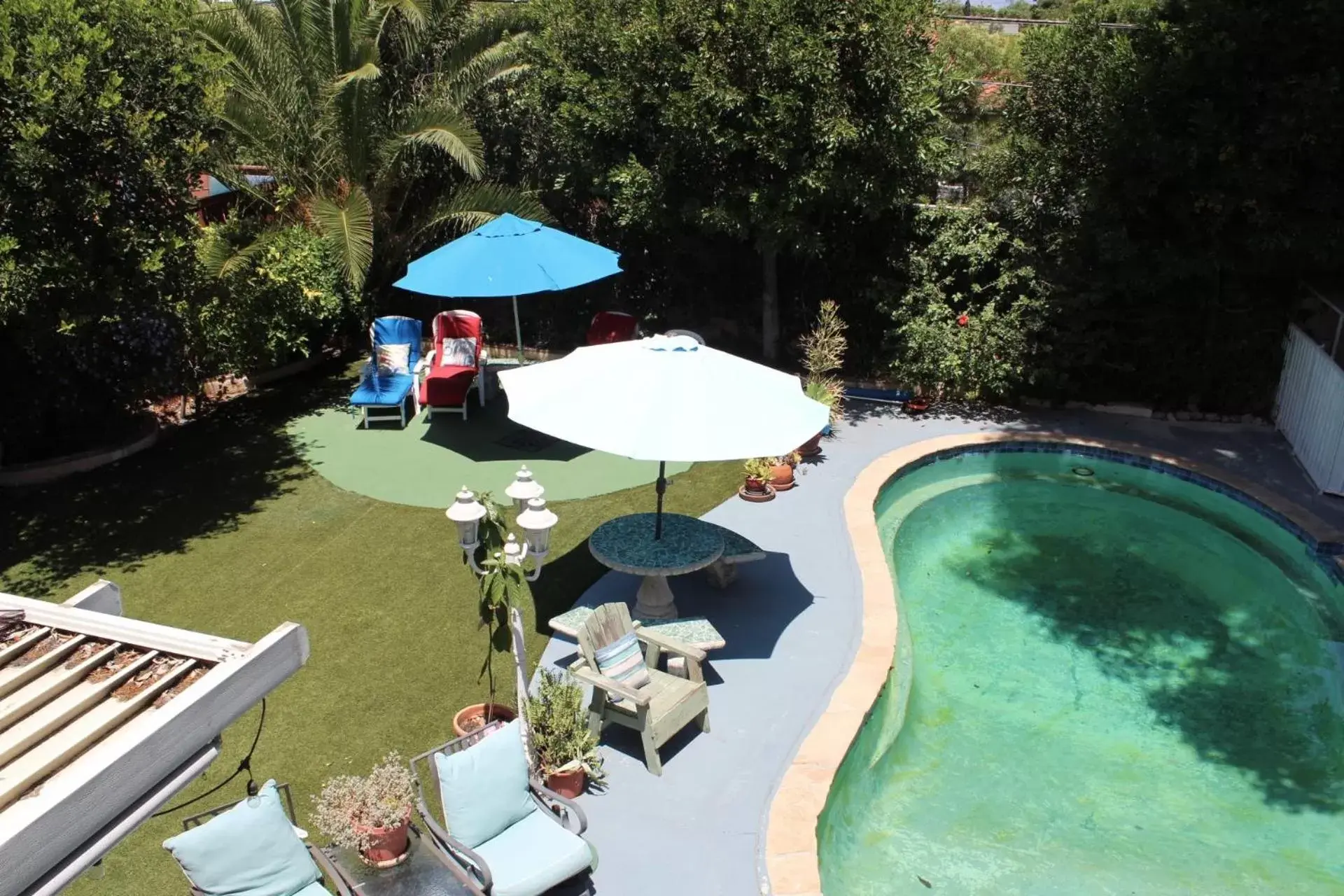 Garden view, Pool View in Sweet Dreams B&B LA