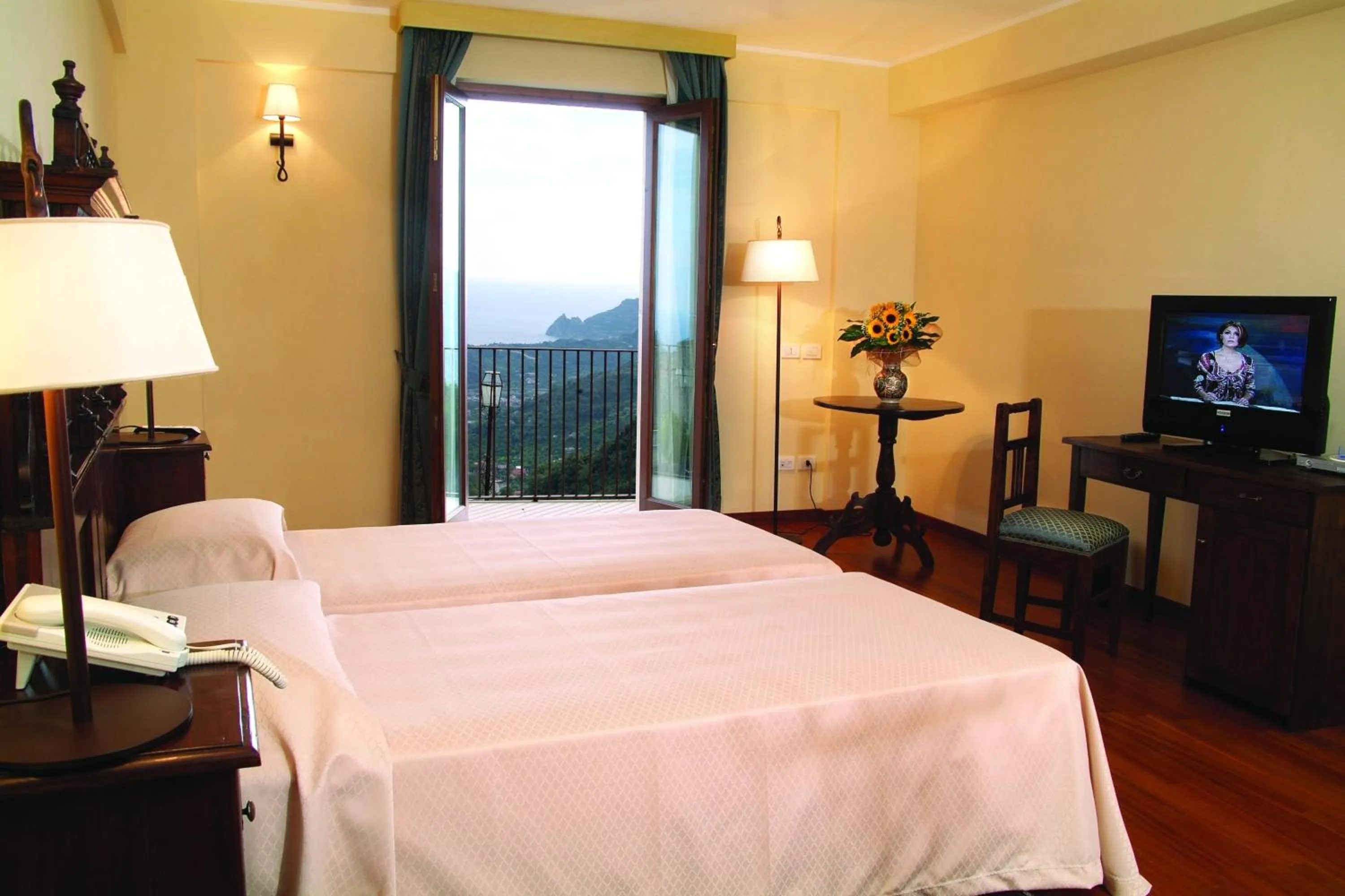 Bedroom, Bed in Resort Borgo San Rocco