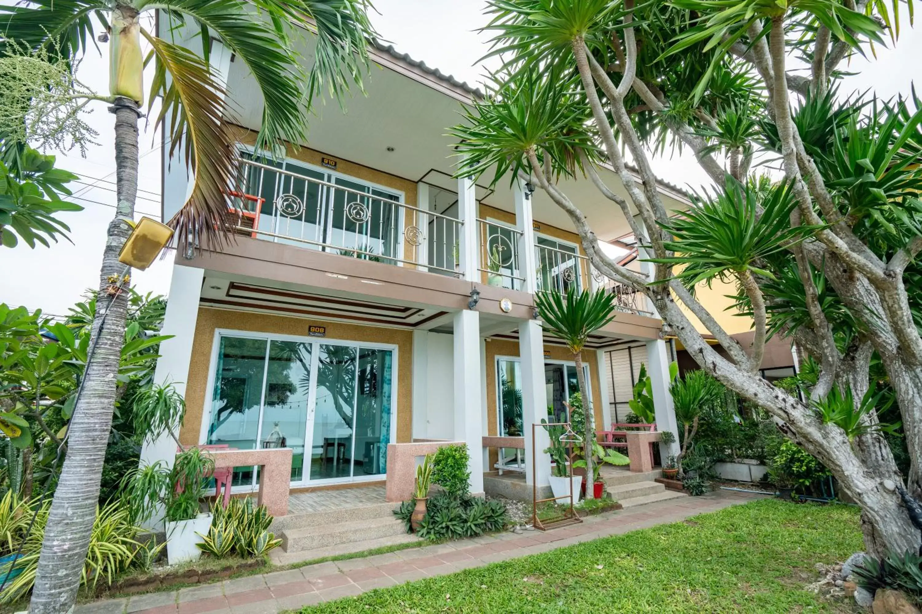 Property building in Janpa Resort Property building in Janpa Resort