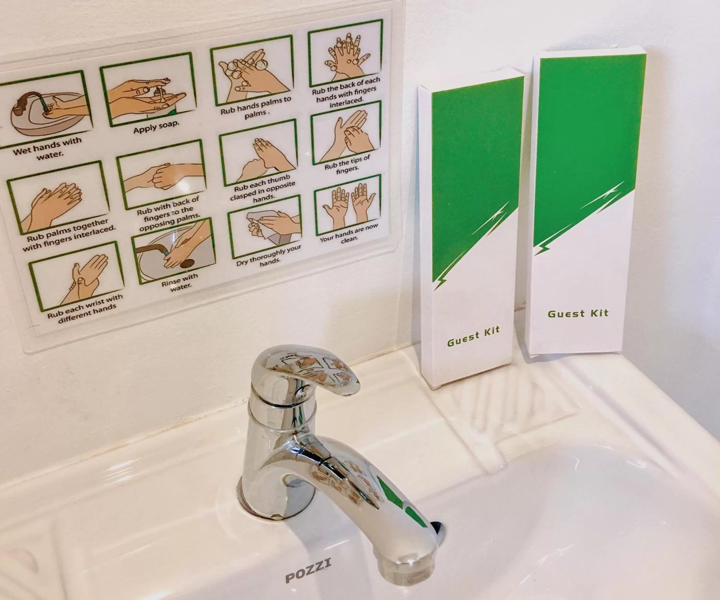 Bathroom in Palmera El Nido Inn