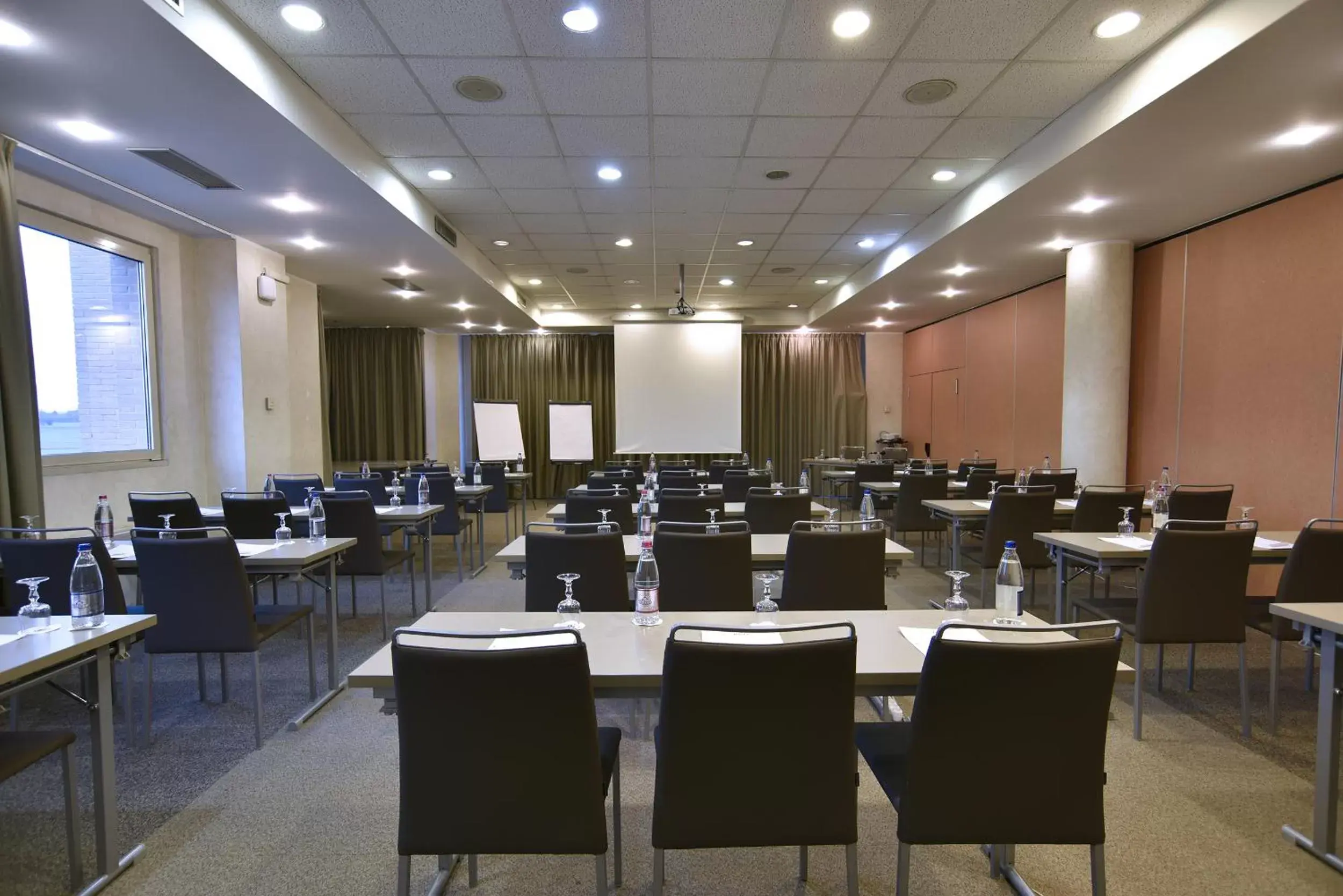 Meeting/conference room in Tulip Inn Turin West Rivoli