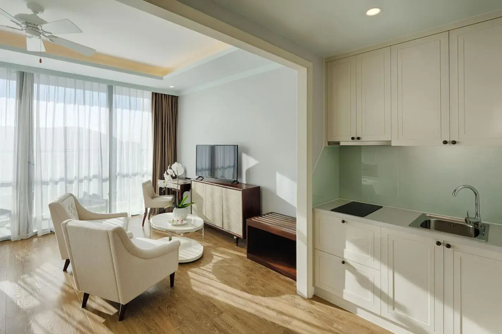 Kitchen or kitchenette in Vinpearl Beachfront Nha Trang