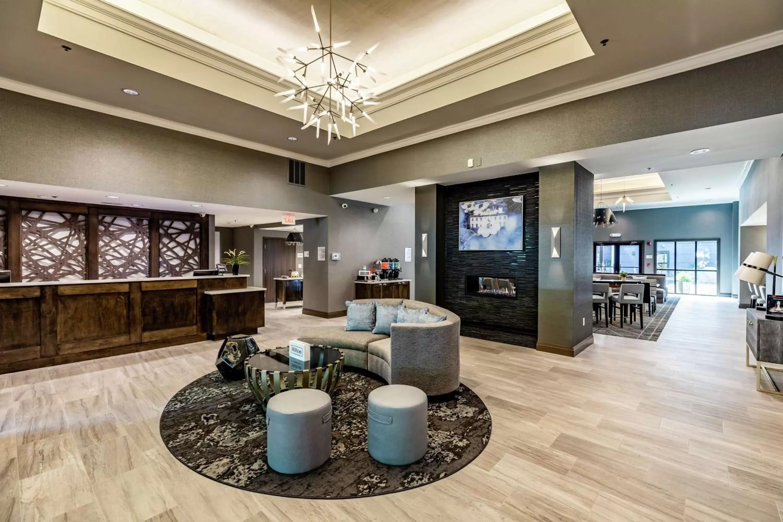 Lobby or reception, Lounge/Bar in Homewood Suites by Hilton Atlanta - Buckhead