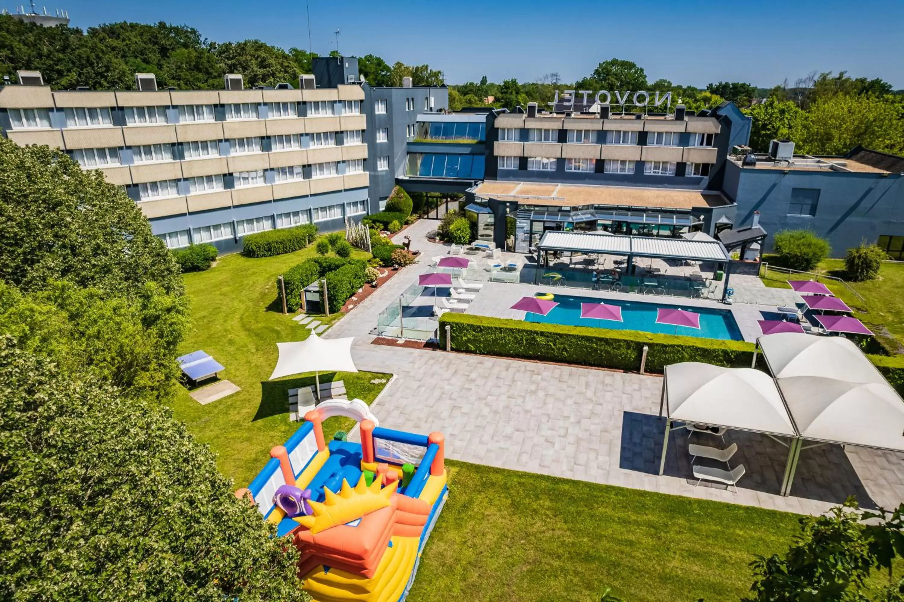 Bird's eye view, Pool View in Novotel Orléans Saint Jean de Braye