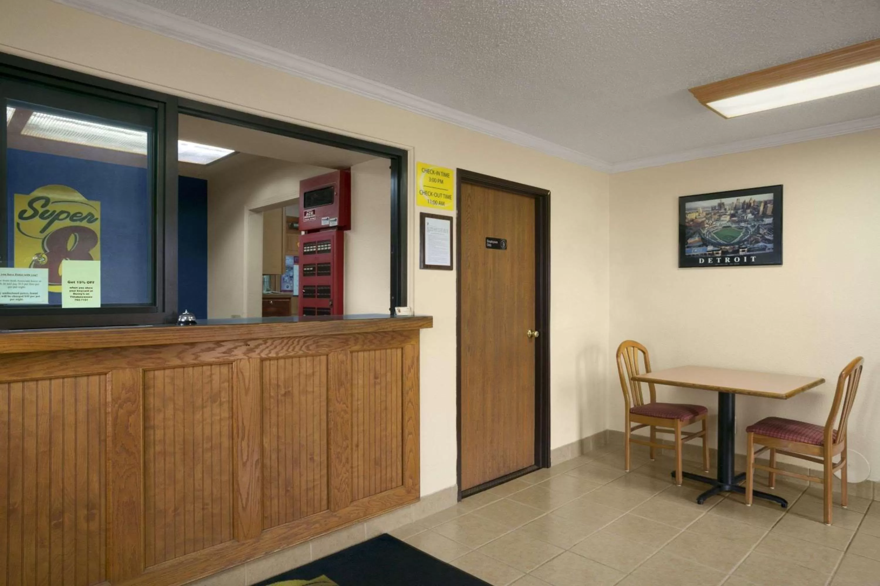 Lobby or reception in Super 8 by Wyndham Saginaw
