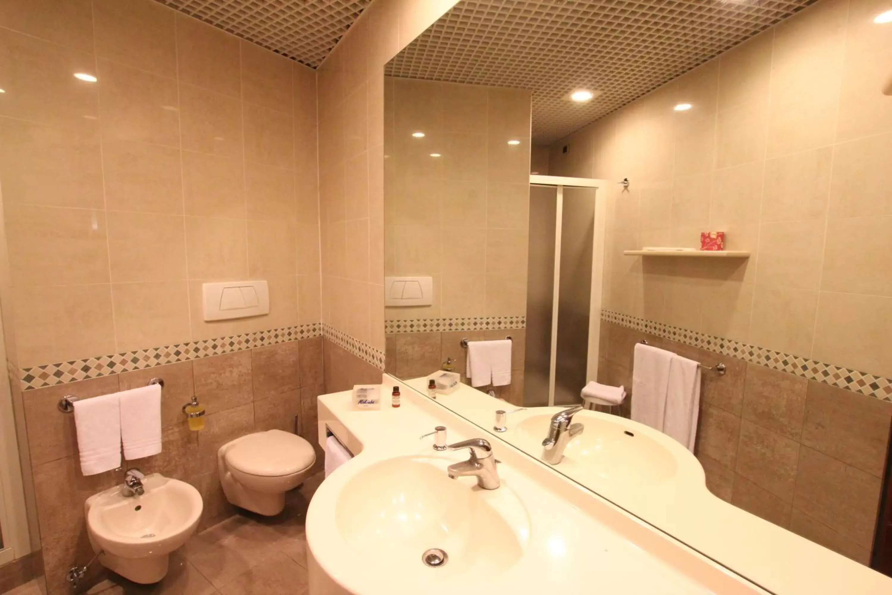 Bathroom in Mokinba Hotels King