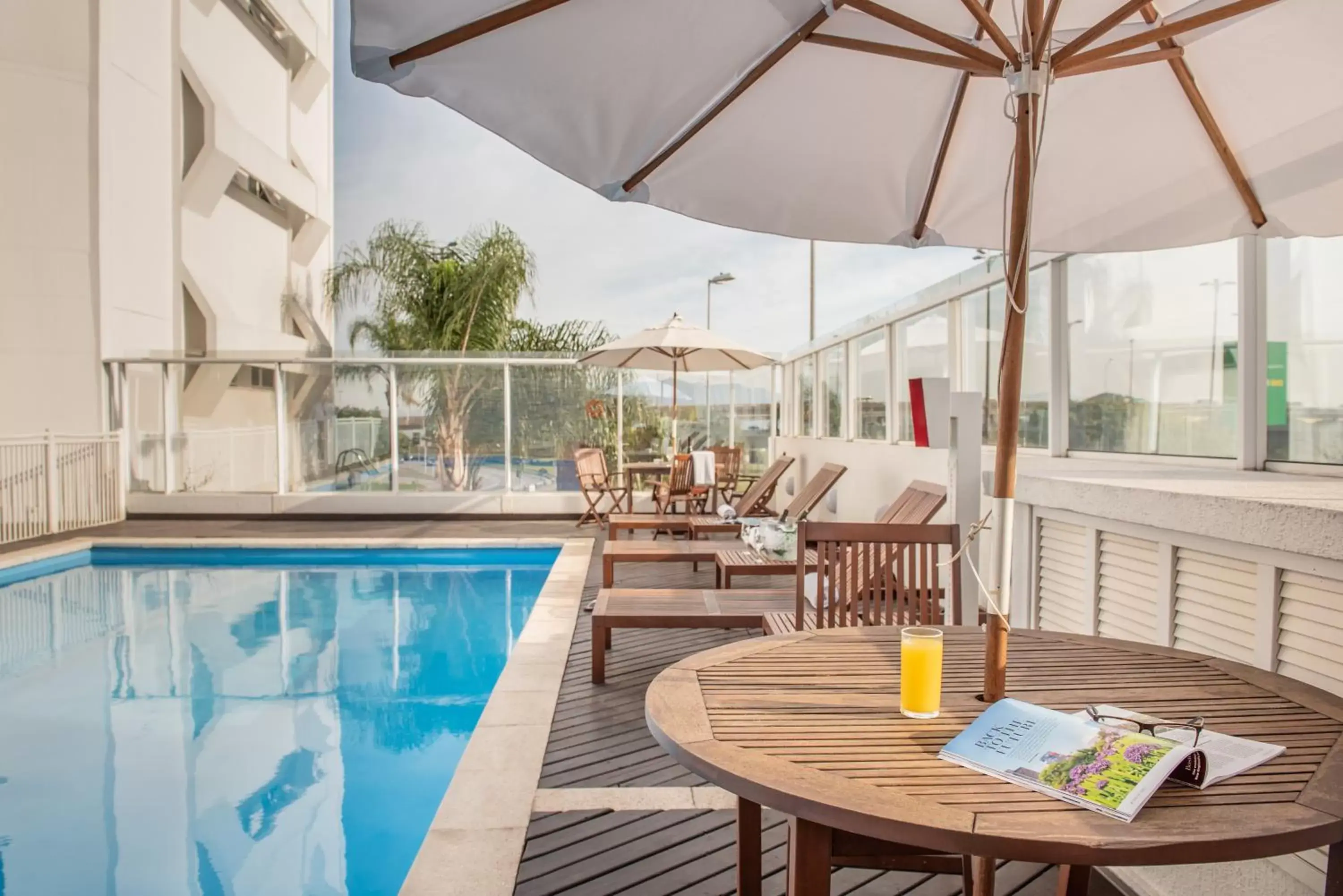 Swimming pool in Intercity Florianopolis Swimming pool in Intercity Florianopolis