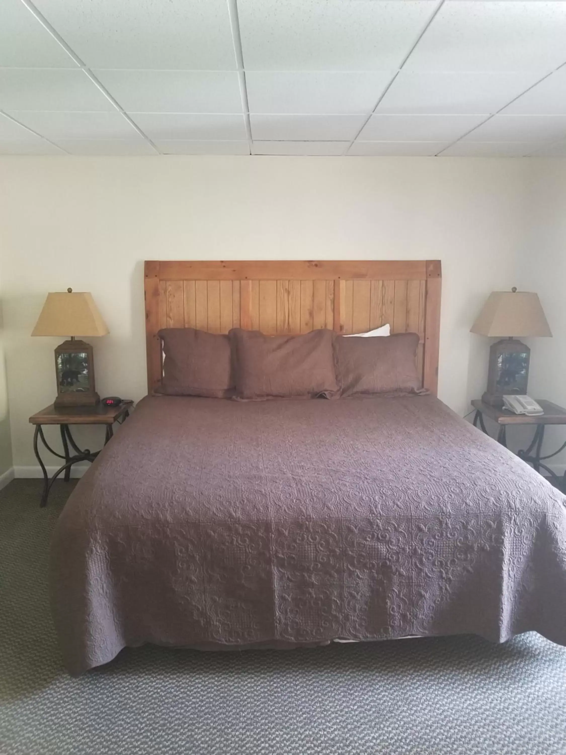 Bedroom, Bed in Gatlinburg Town Square by Exploria Resorts