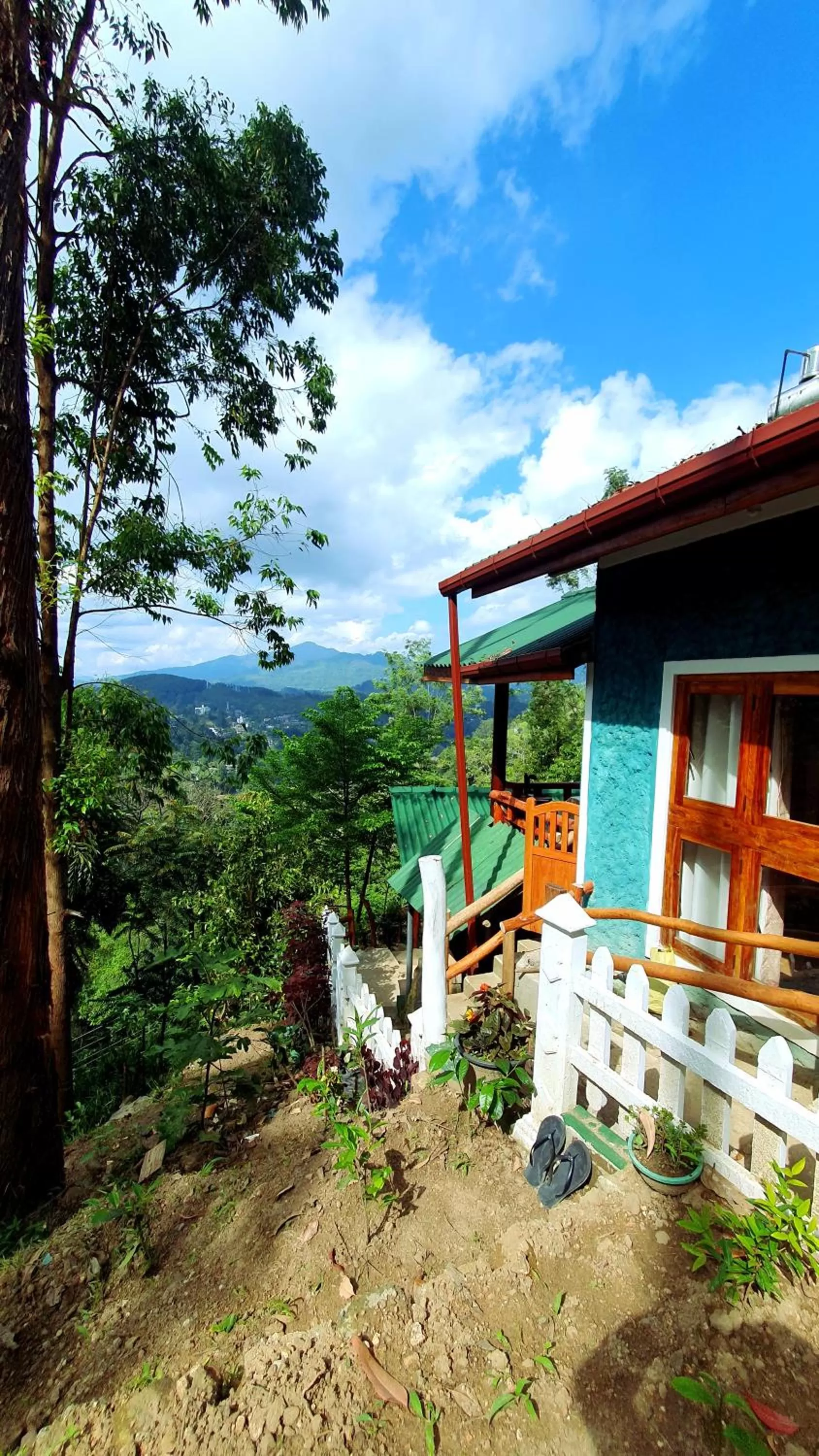 Property building in Guest Inn Avendra