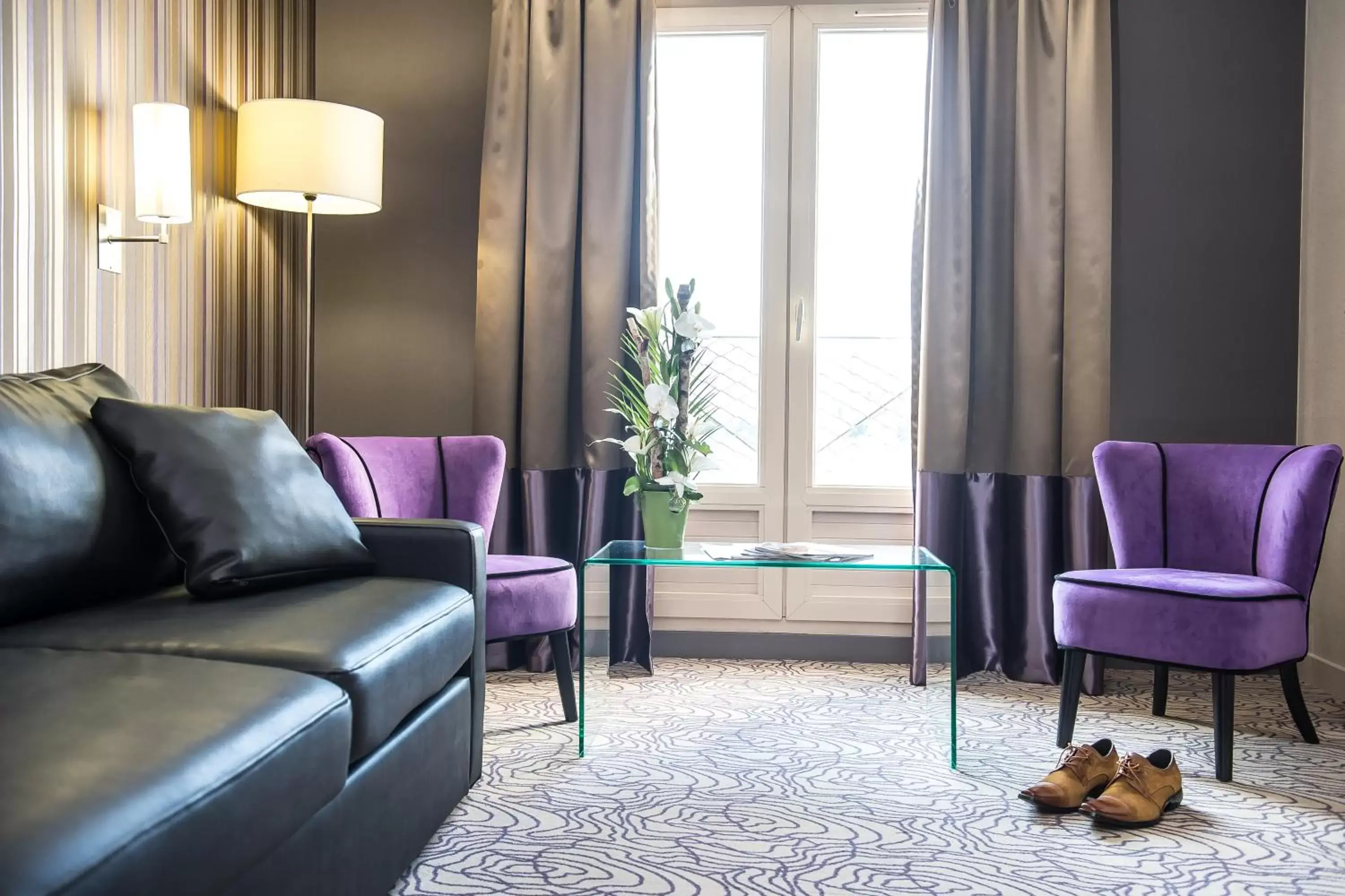 Bedroom, Lounge/Bar in Mercure Bords de Loire Saumur