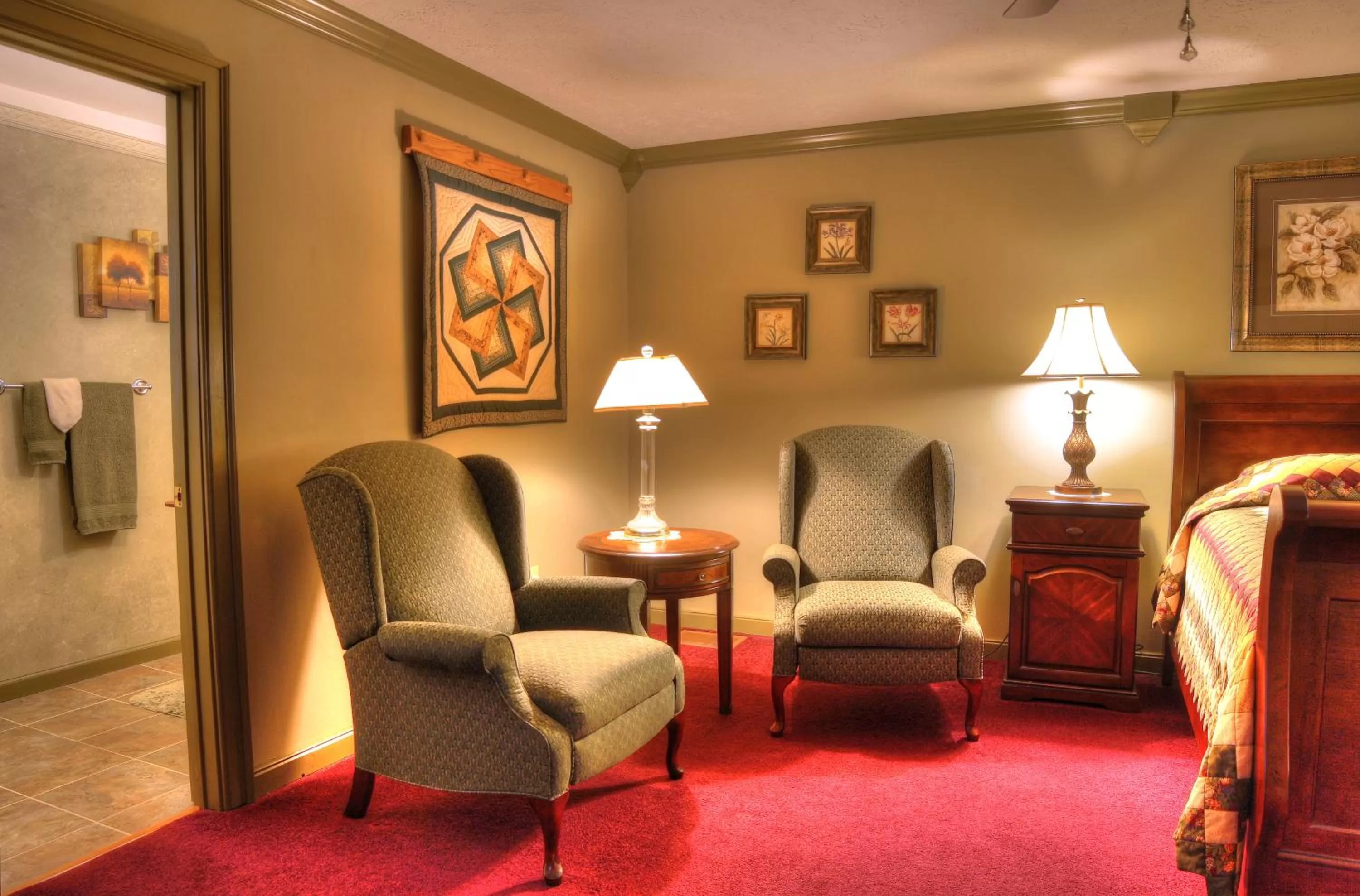 Seating area in Los Gatos Bed & Breakfast