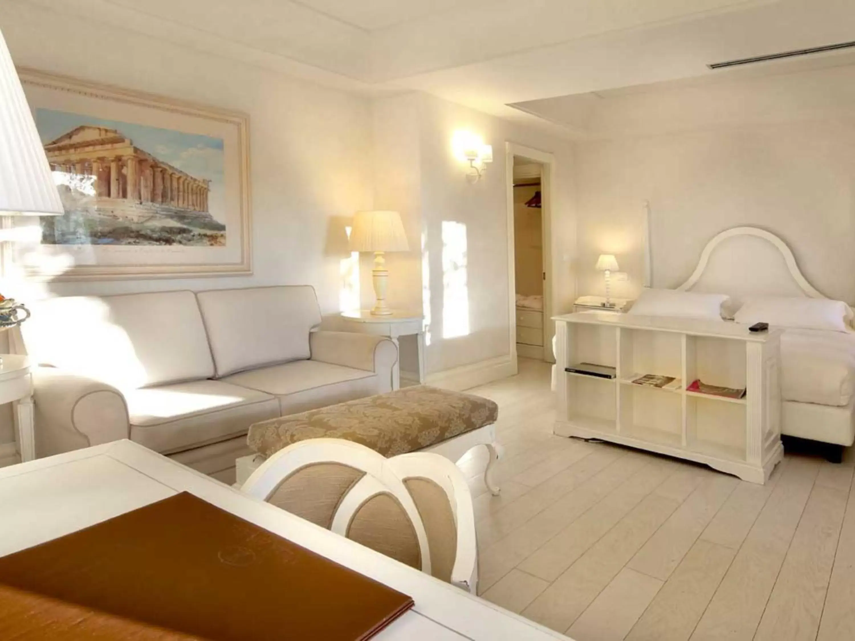 Junior Suite in Villa Athena Resort