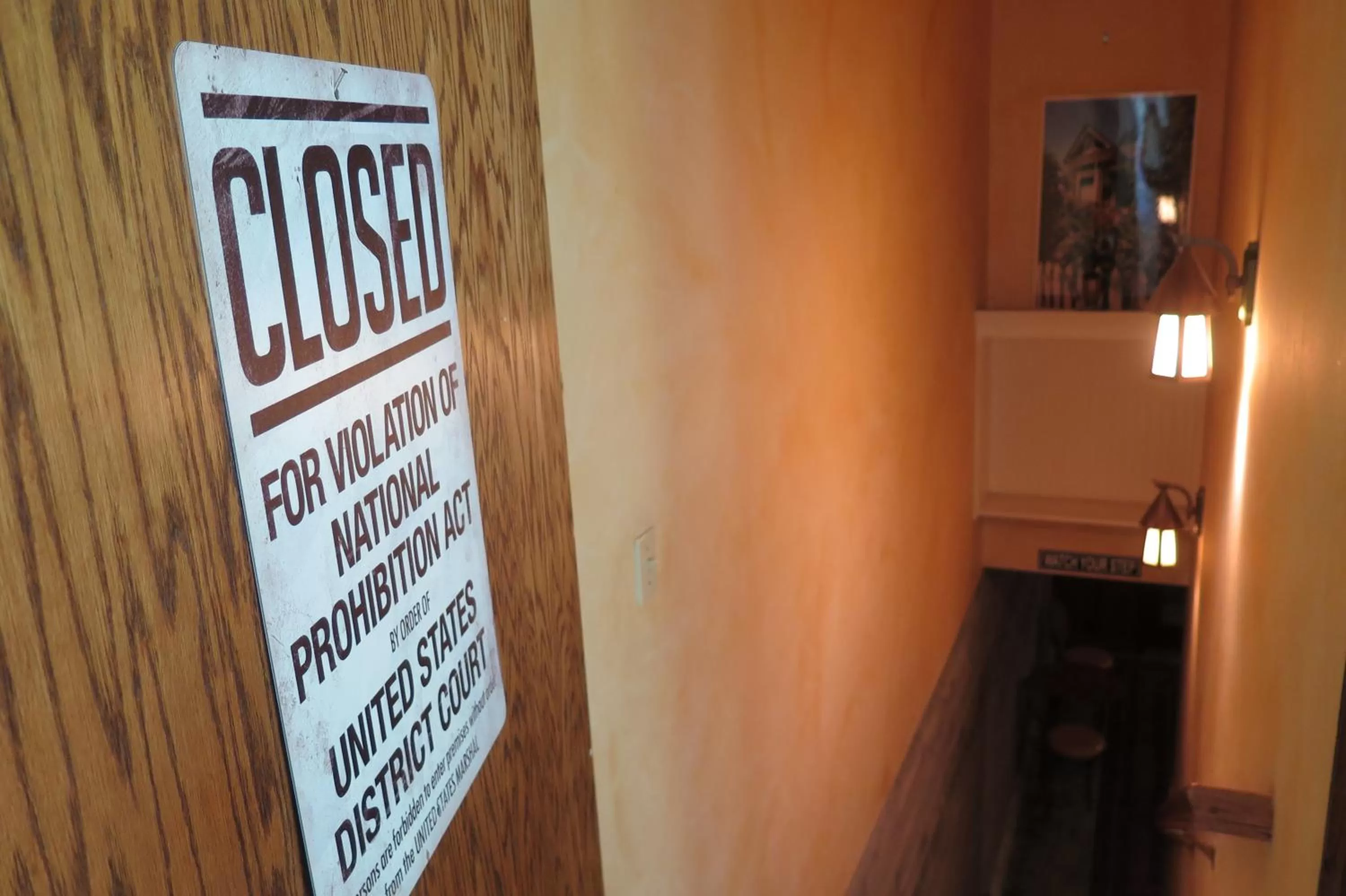 Logo/Certificate/Sign, Logo/Certificate/Sign/Award in The Grape Leaf Inn