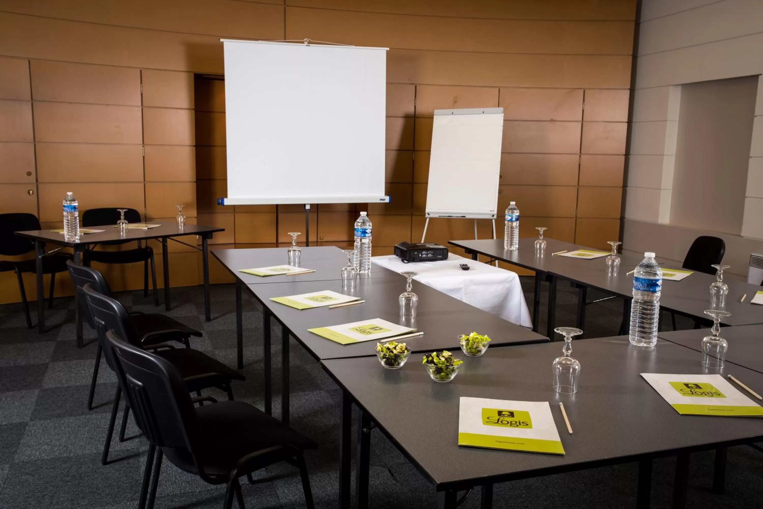 Meeting/conference room in Logis Hotels Grand Hotel d'Orléans