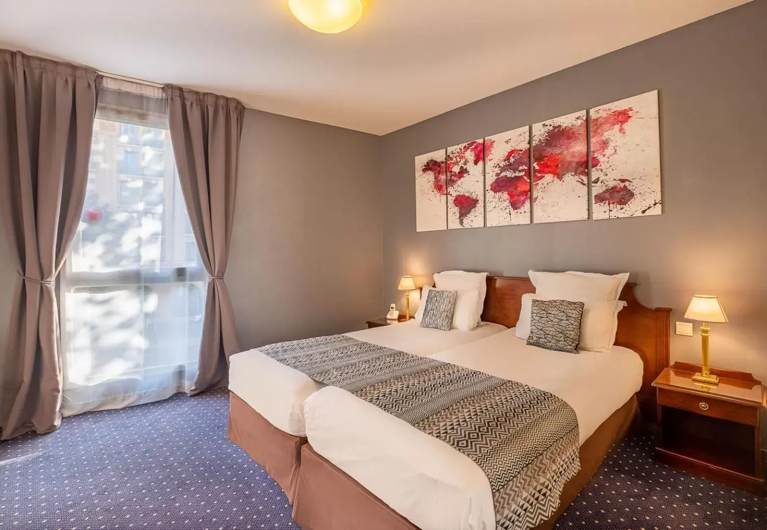 Bedroom, Bed in Amiral Hôtel Bedroom, Bed in Amiral Hôtel