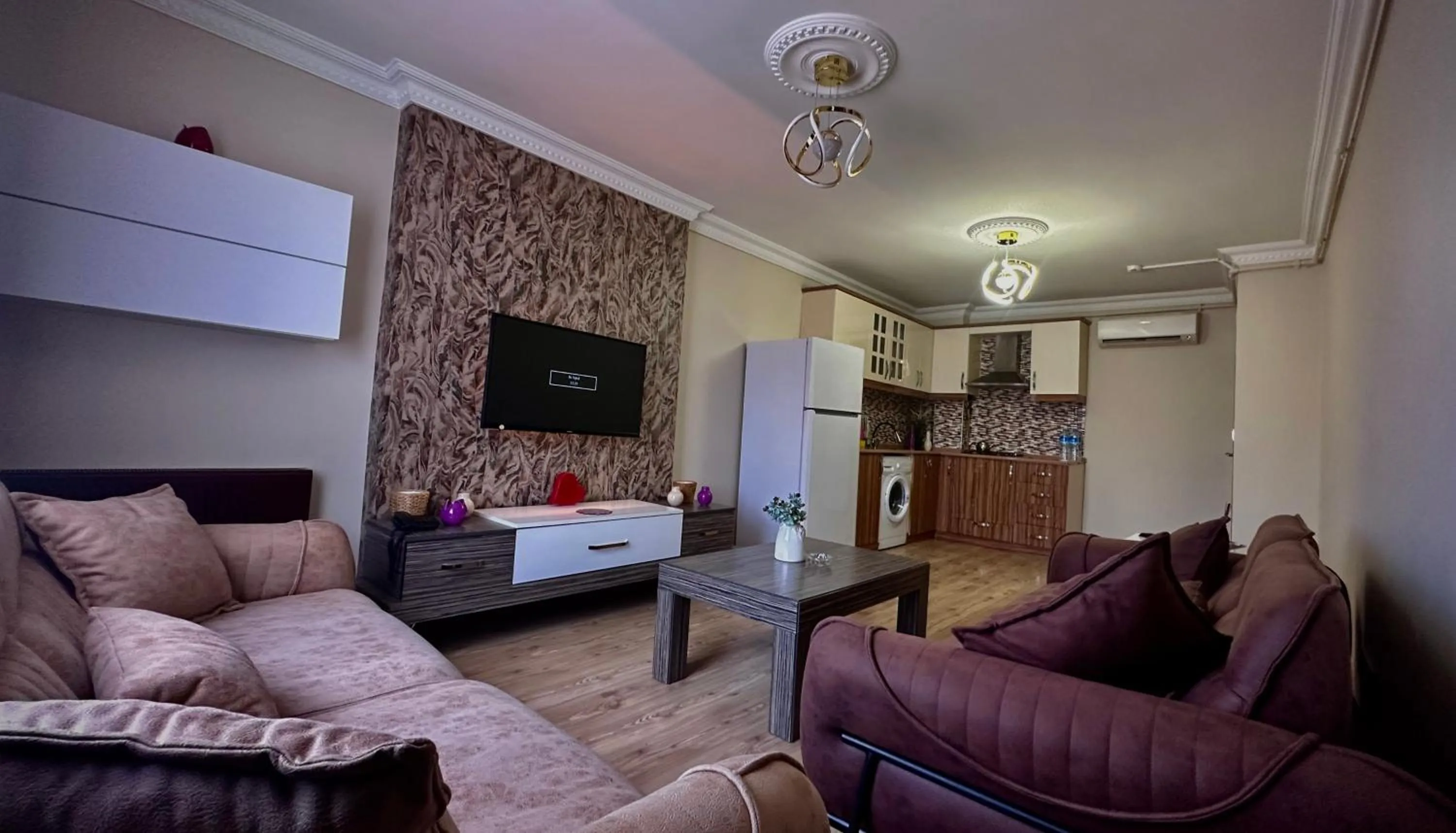 TV and multimedia in Overland Residence