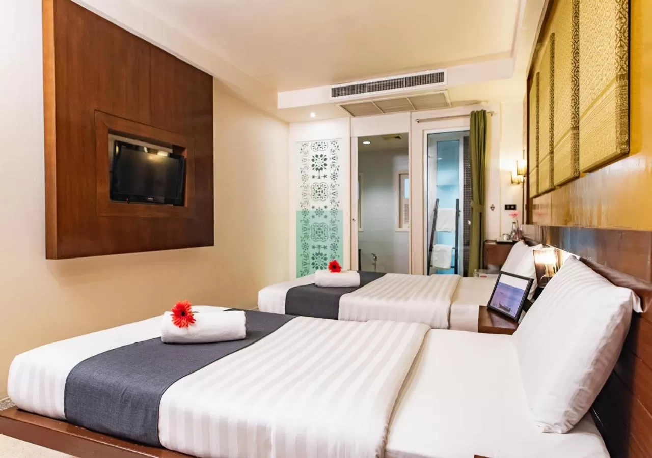 Bed in D&D Inn Khaosan