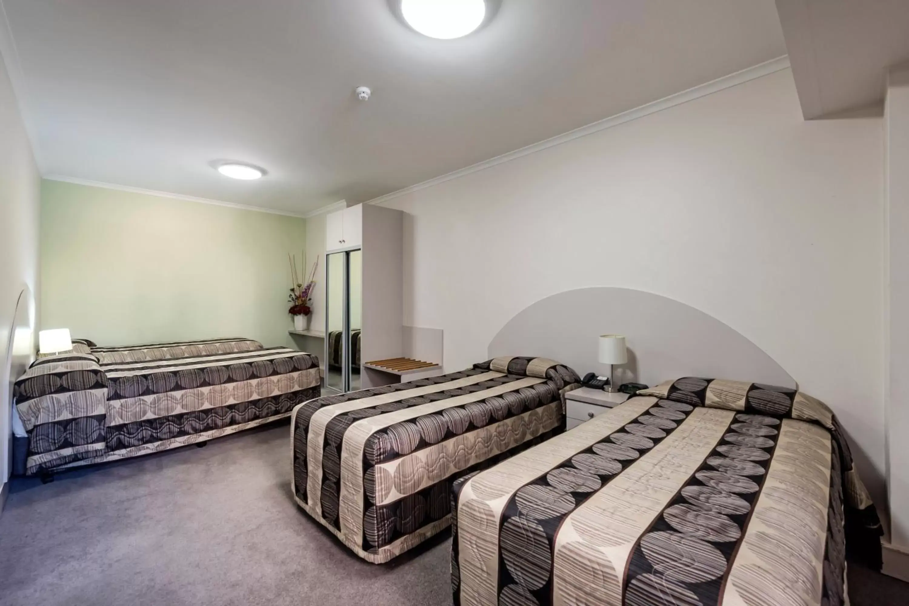 Bed in Comfort Inn & Suites Goodearth Perth