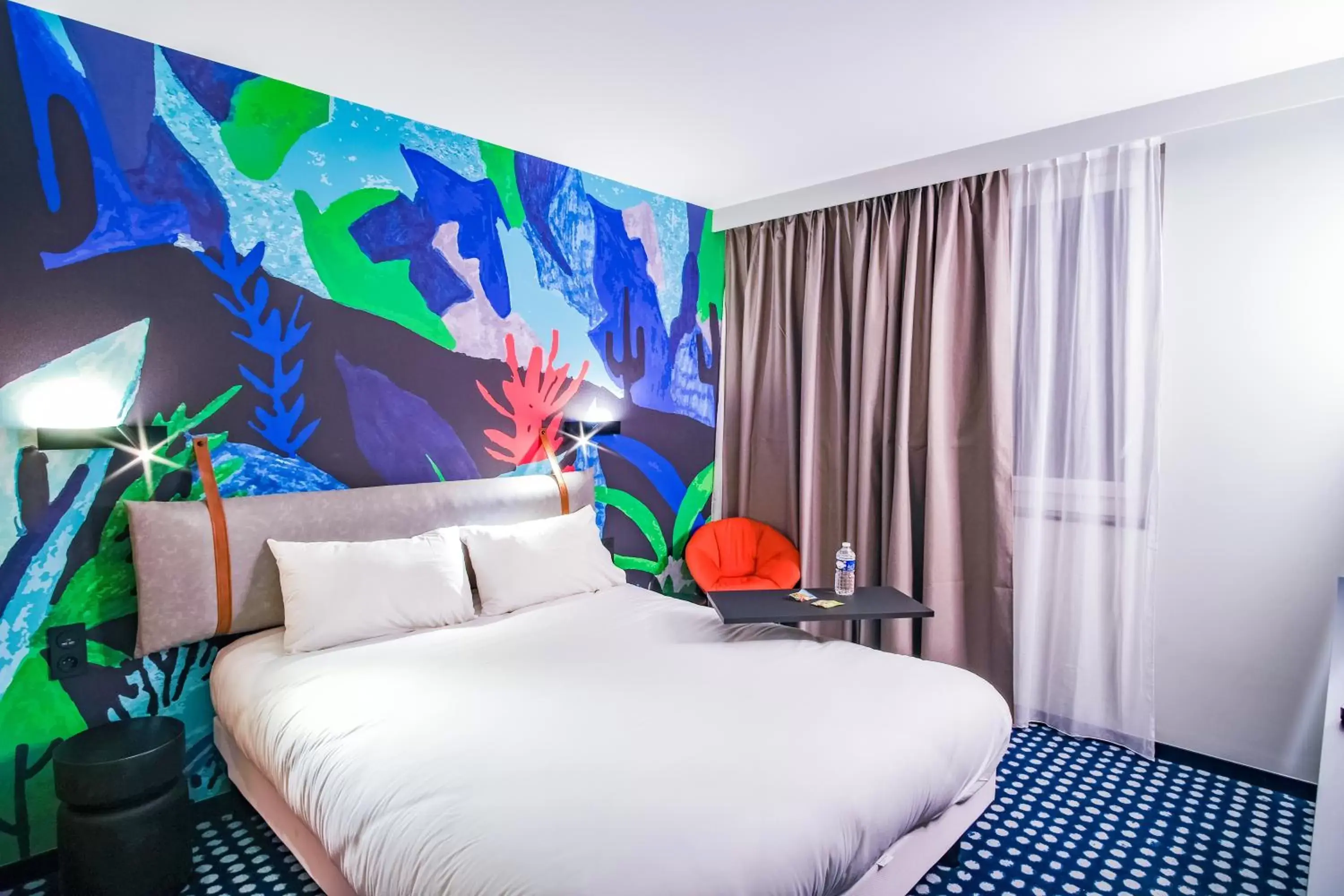 Bedroom, Bed in ibis Styles Albertville