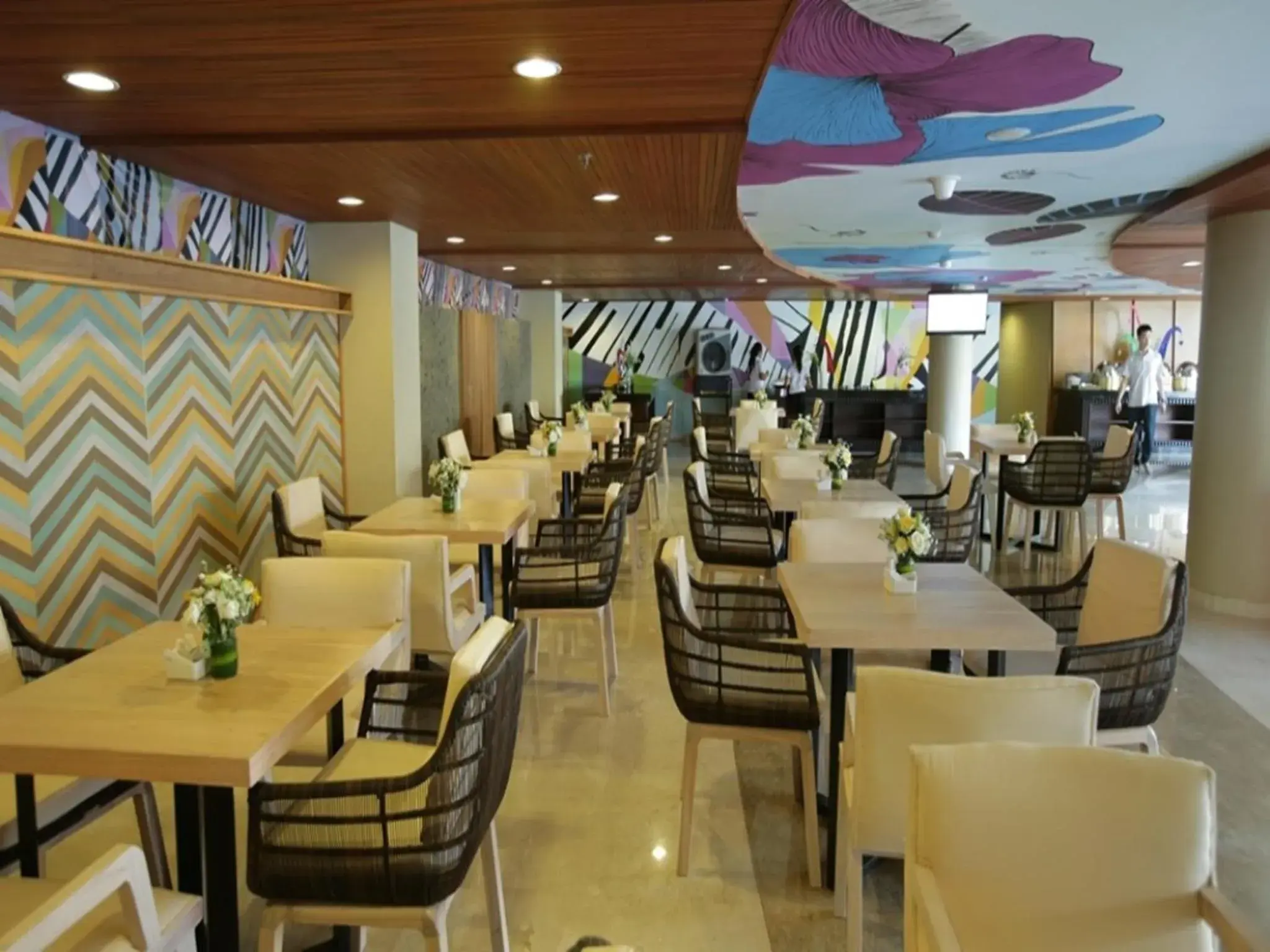 Restaurant/Places to Eat in Bedrock Hotel Kuta Bali