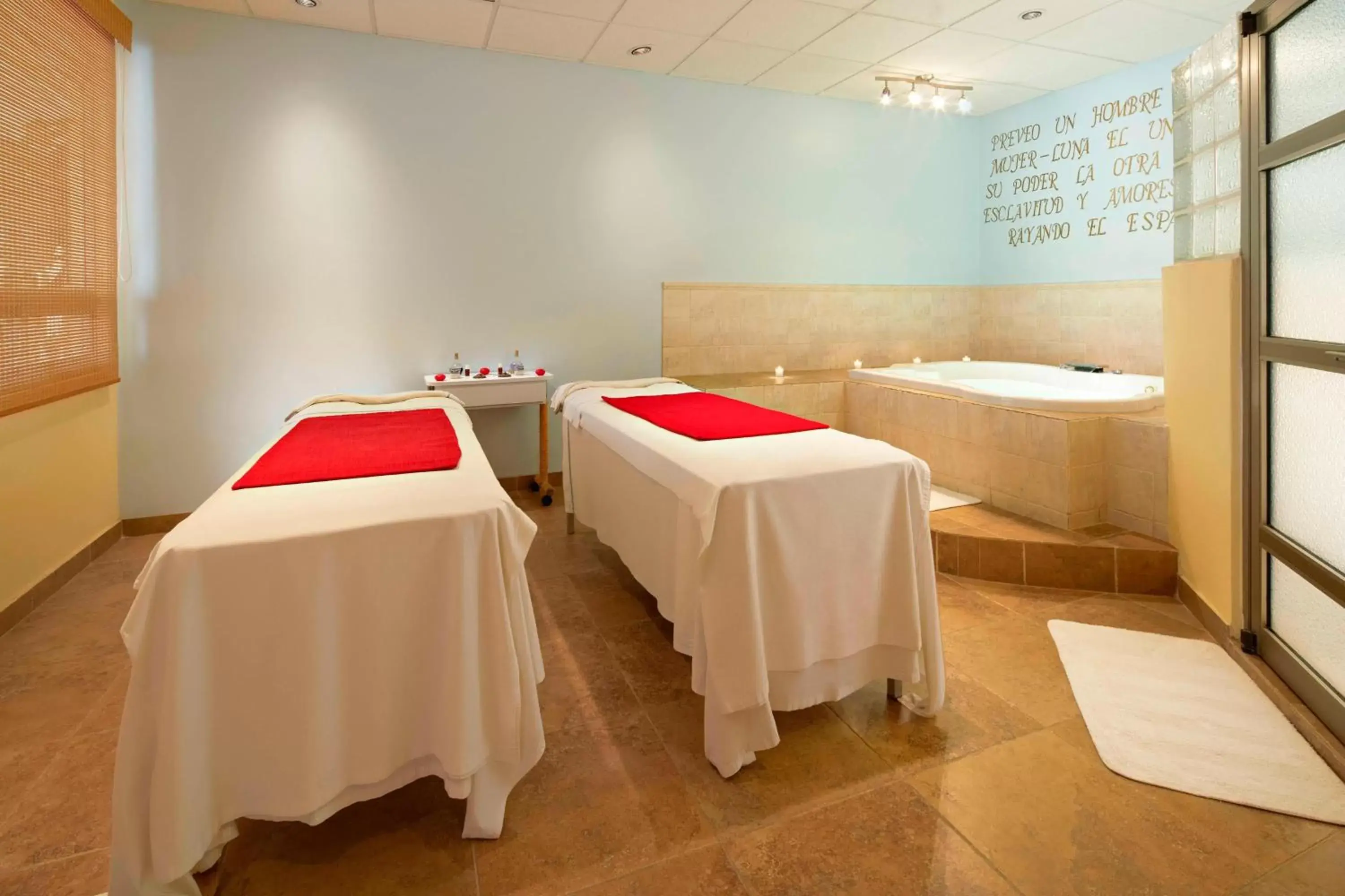 Spa and wellness centre/facilities, Bathroom in Ixtapan de la Sal Marriott Hotel & Spa