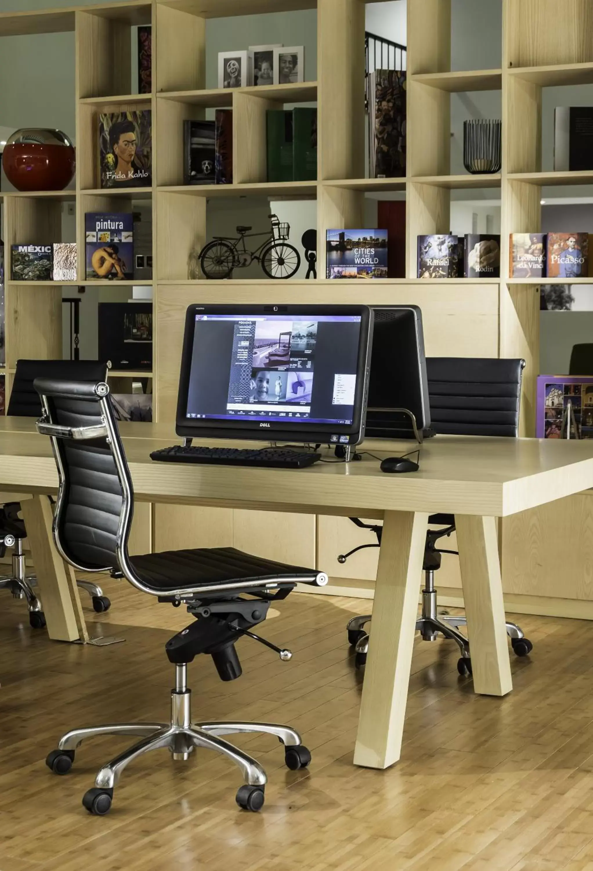 Lobby or reception in Fiesta Inn Queretaro Lobby or reception in Fiesta Inn Queretaro