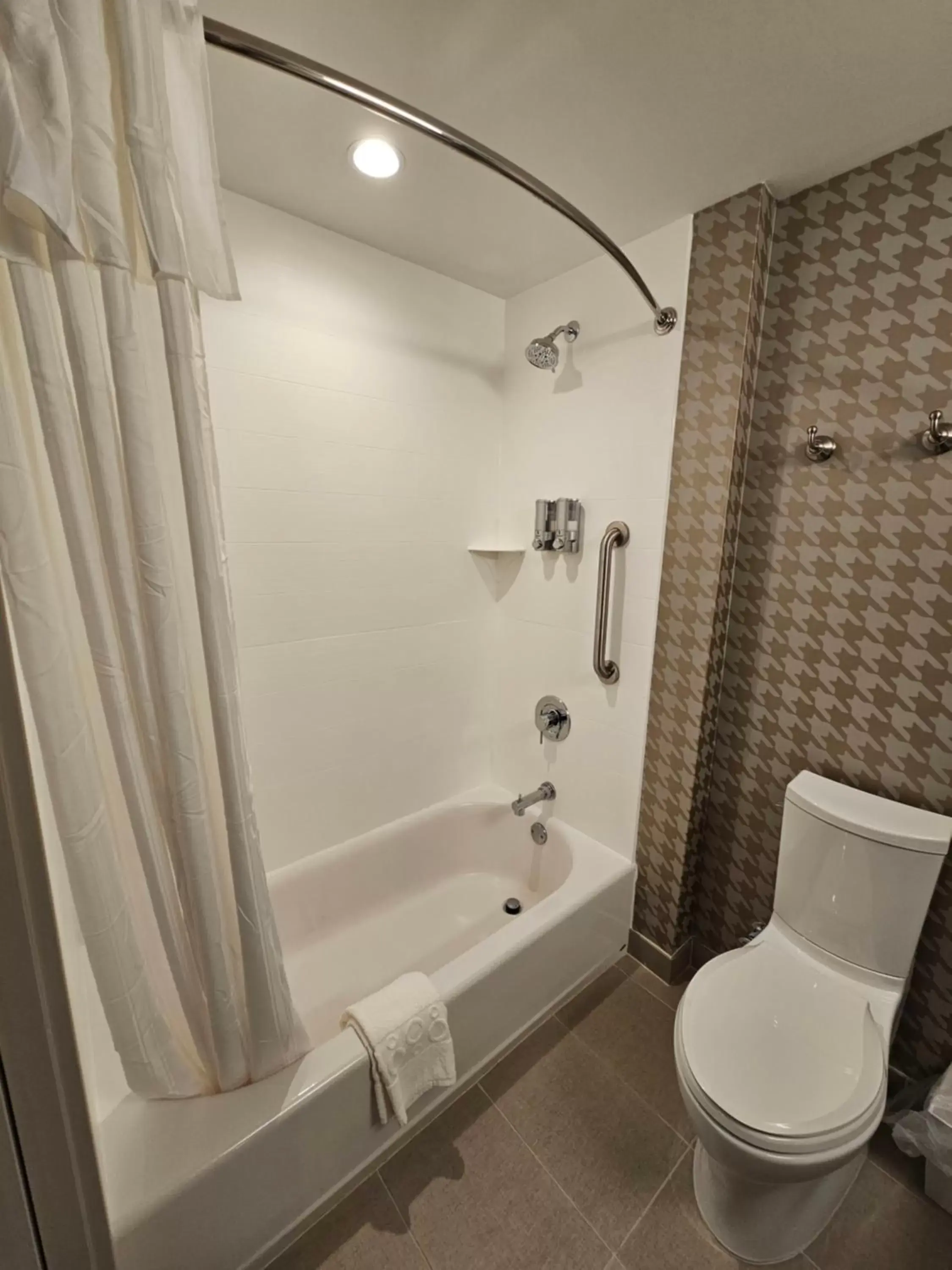 Shower, Bathroom in Home2 Suites By Hilton Allentown Bethlehem Airport