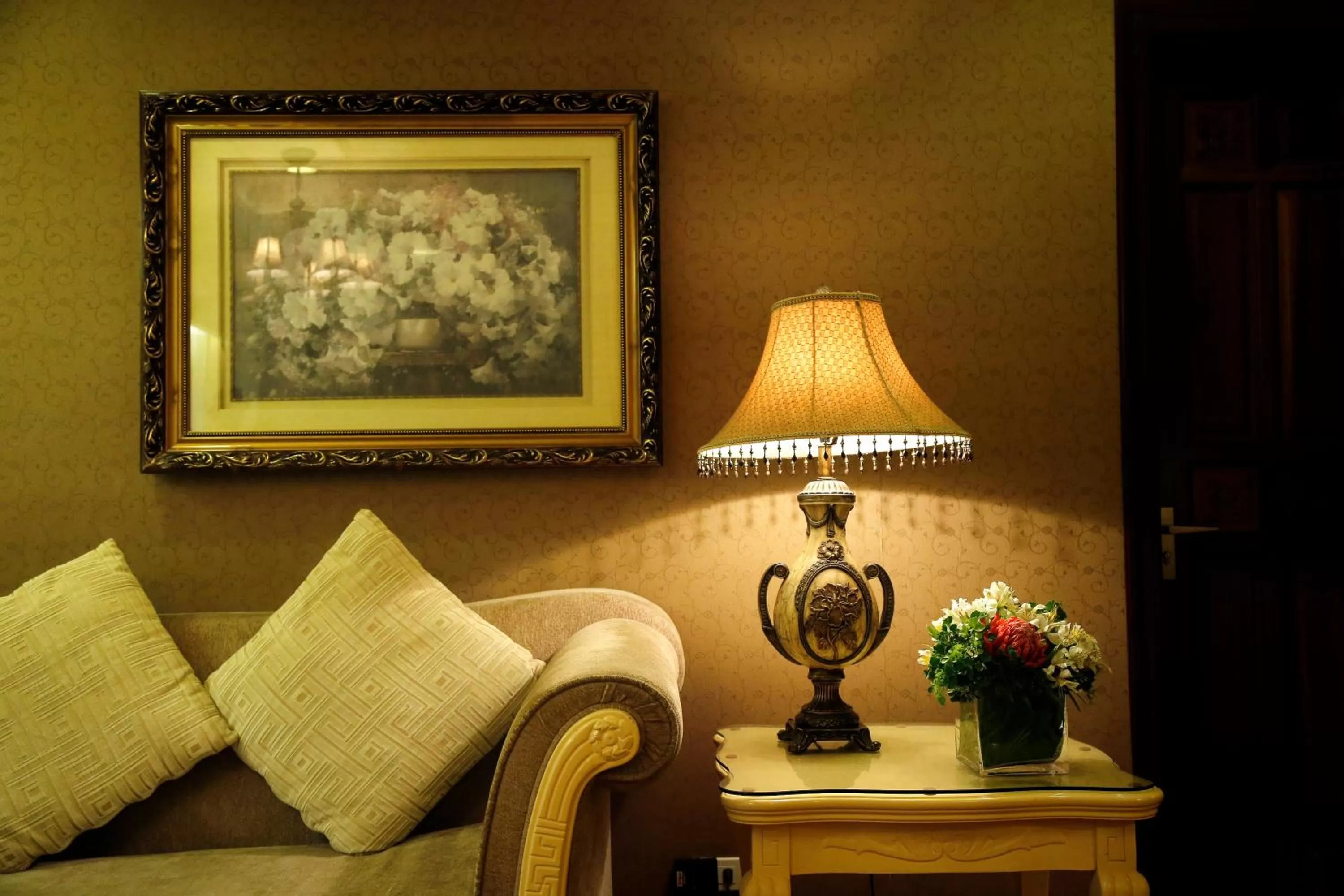 Seating area in Villa Caceres Hotel