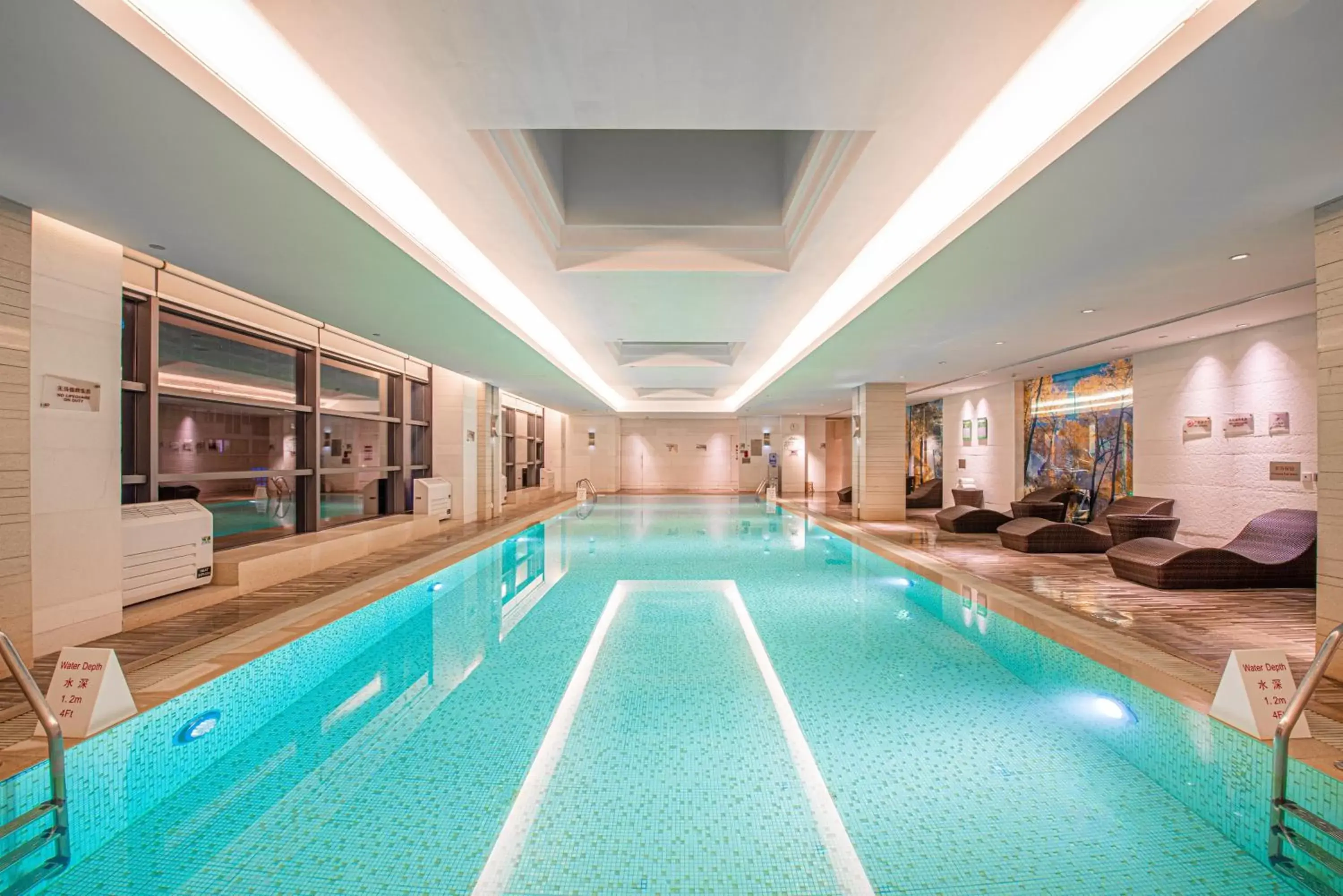 Swimming Pool in Holiday Inn Qingdao City Center, an IHG Hotel - Shopping MALL