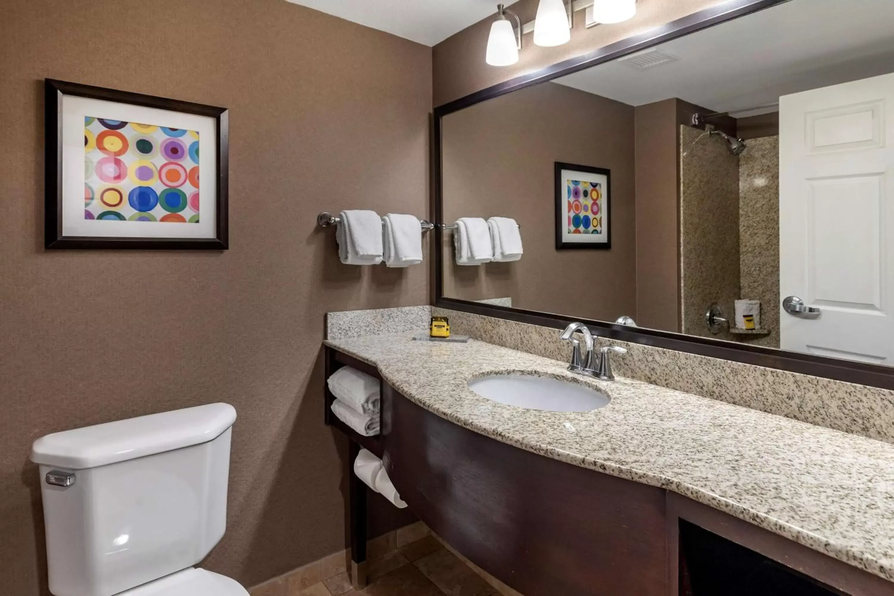 Photo of the whole room, Bathroom in Best Western Plus Las Vegas South Henderson