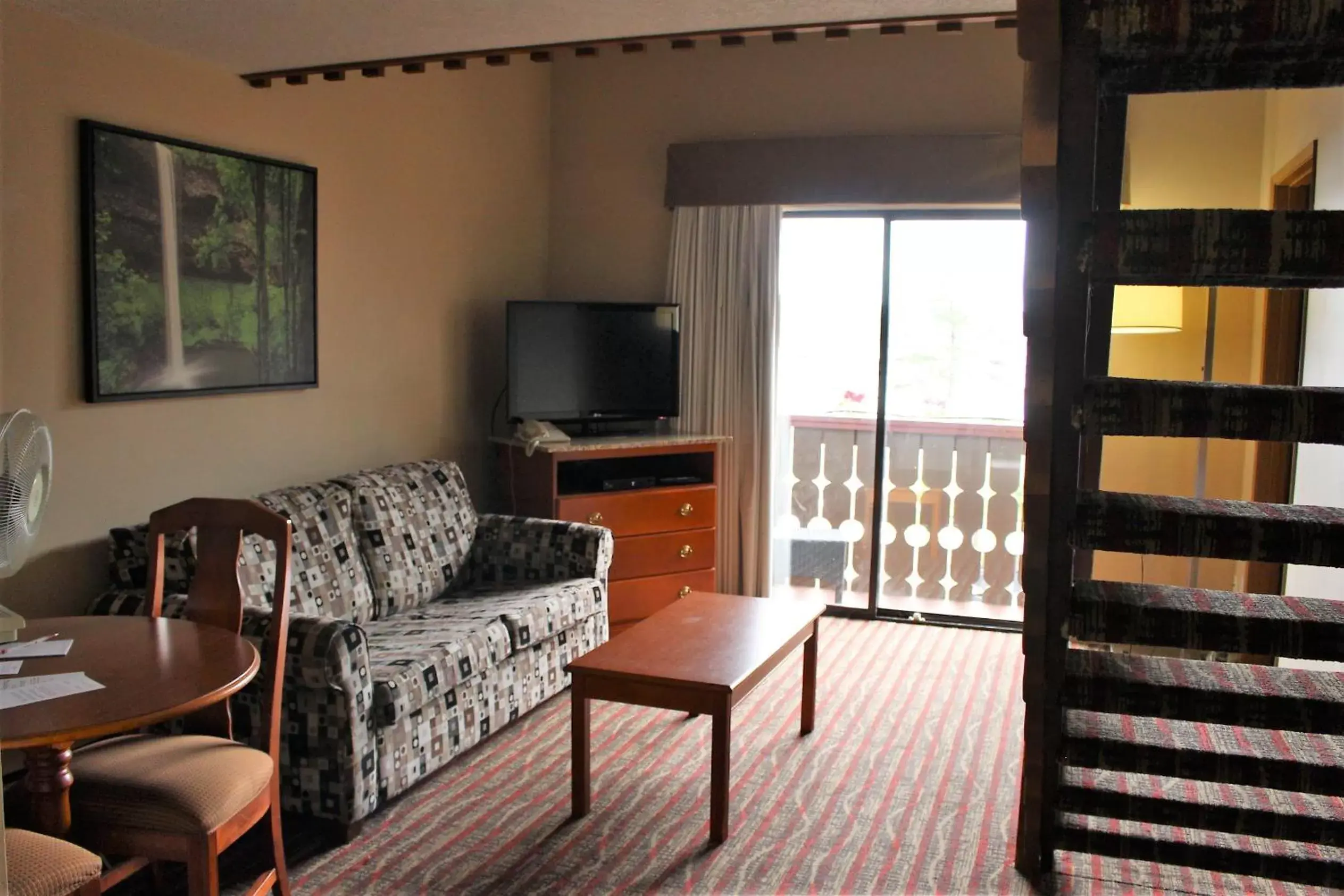 Living room, Seating Area in Ramada by Wyndham Campbell River