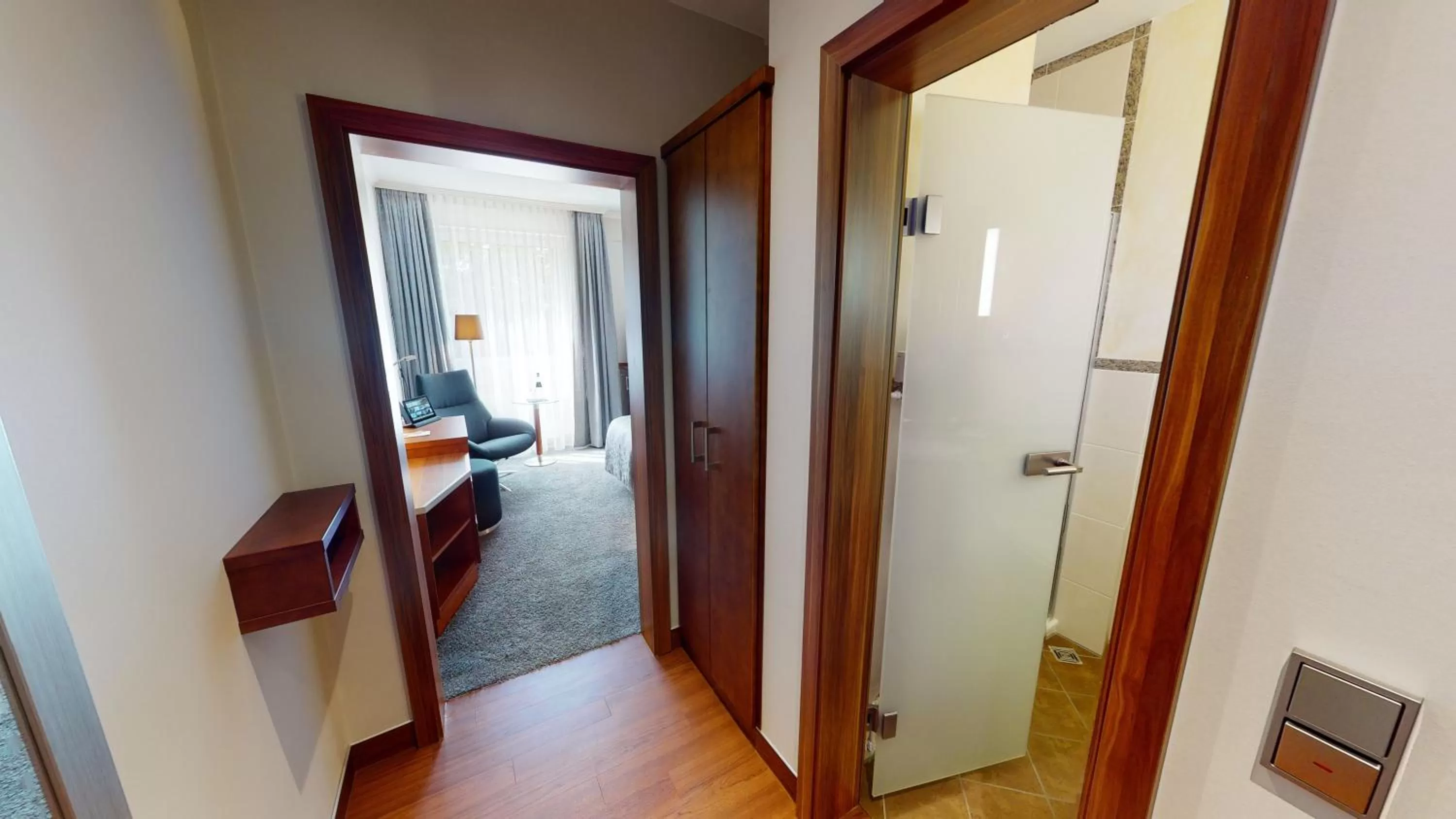 Photo of the whole room in Hotel Oranien Wiesbaden