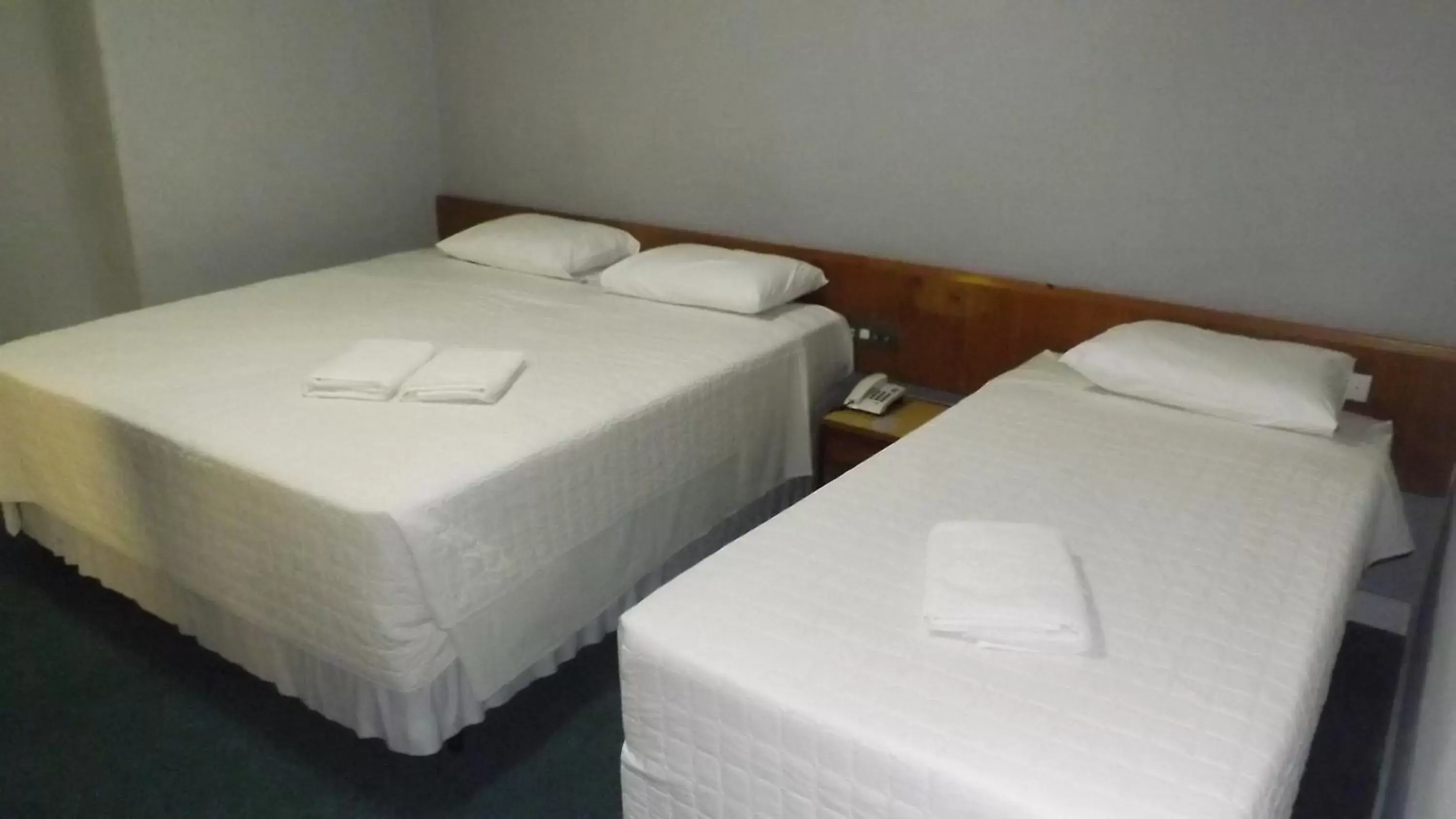 Photo of the whole room, Bed in Rede Andrade San Martin