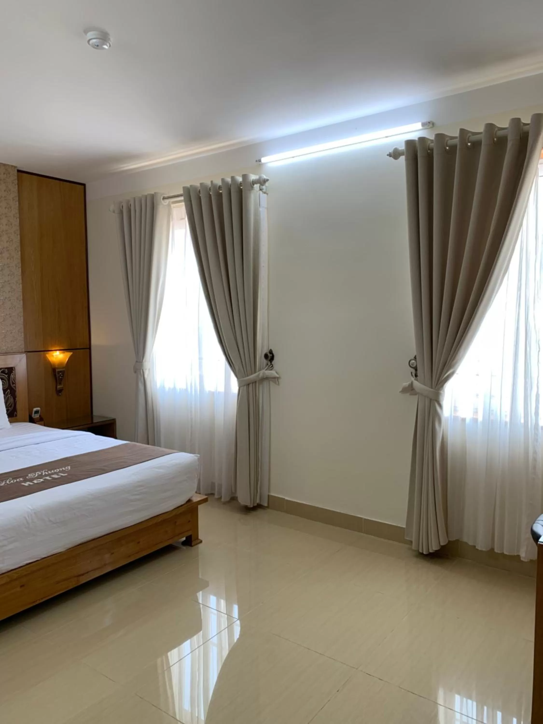 Bed in Hoa Phuong Hotel