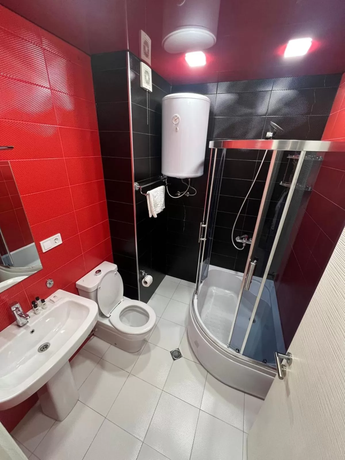 Shower, Bathroom in Aparthotel Holiday Lux Batumi